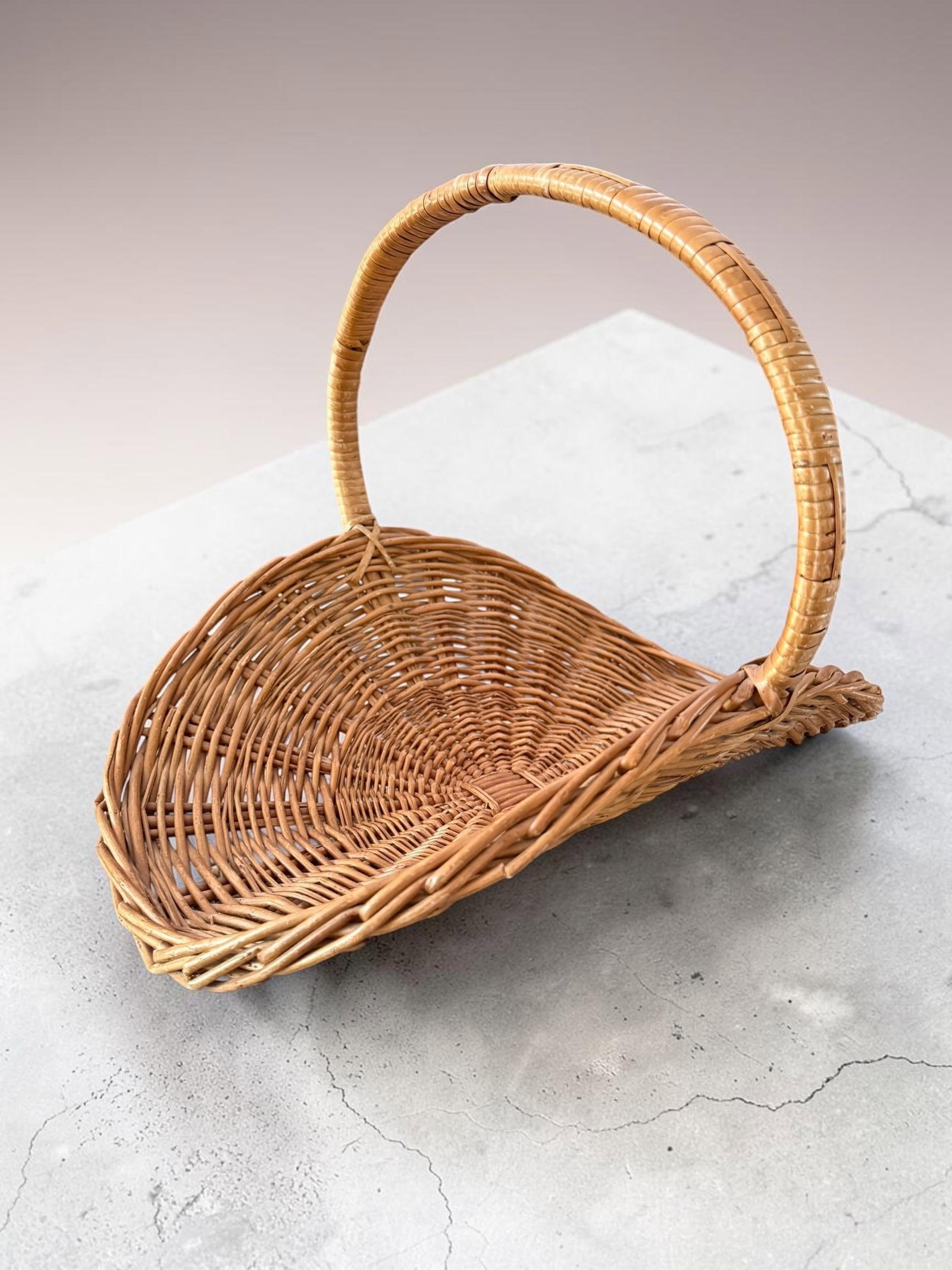 1970s Vintage Wicker Flower Gathering Basket - 2