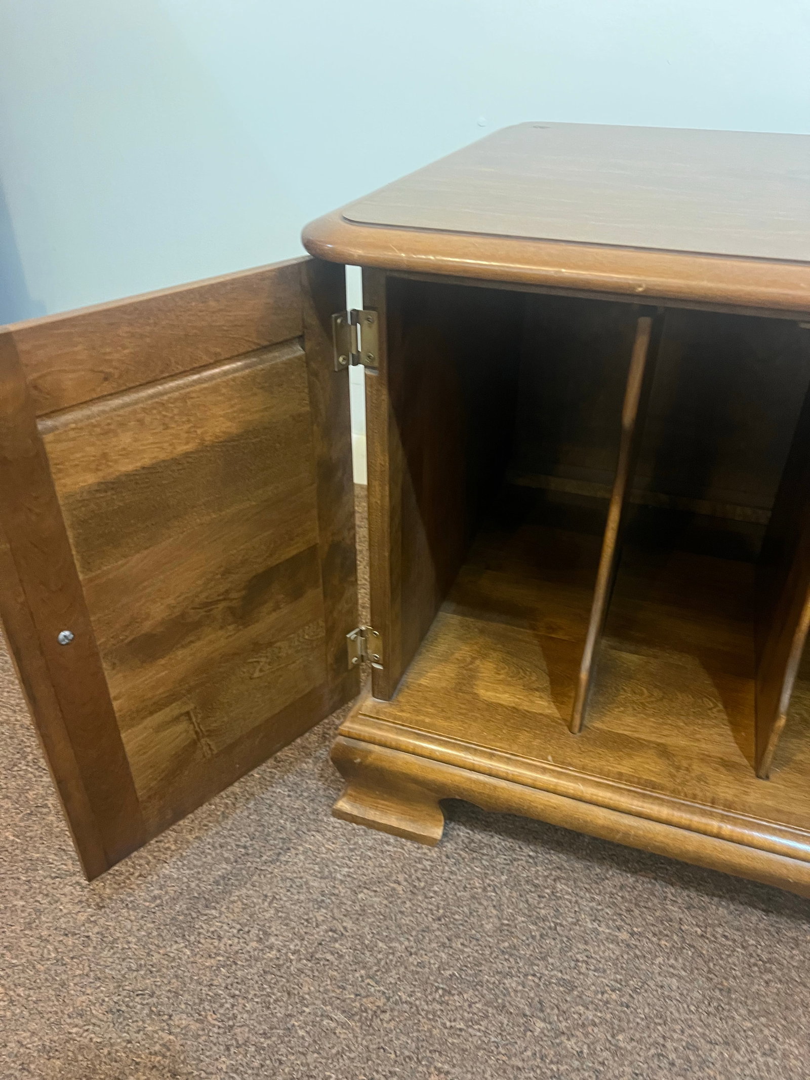 1970s Ethan Allen Lp Album Storage Cabinet - 3