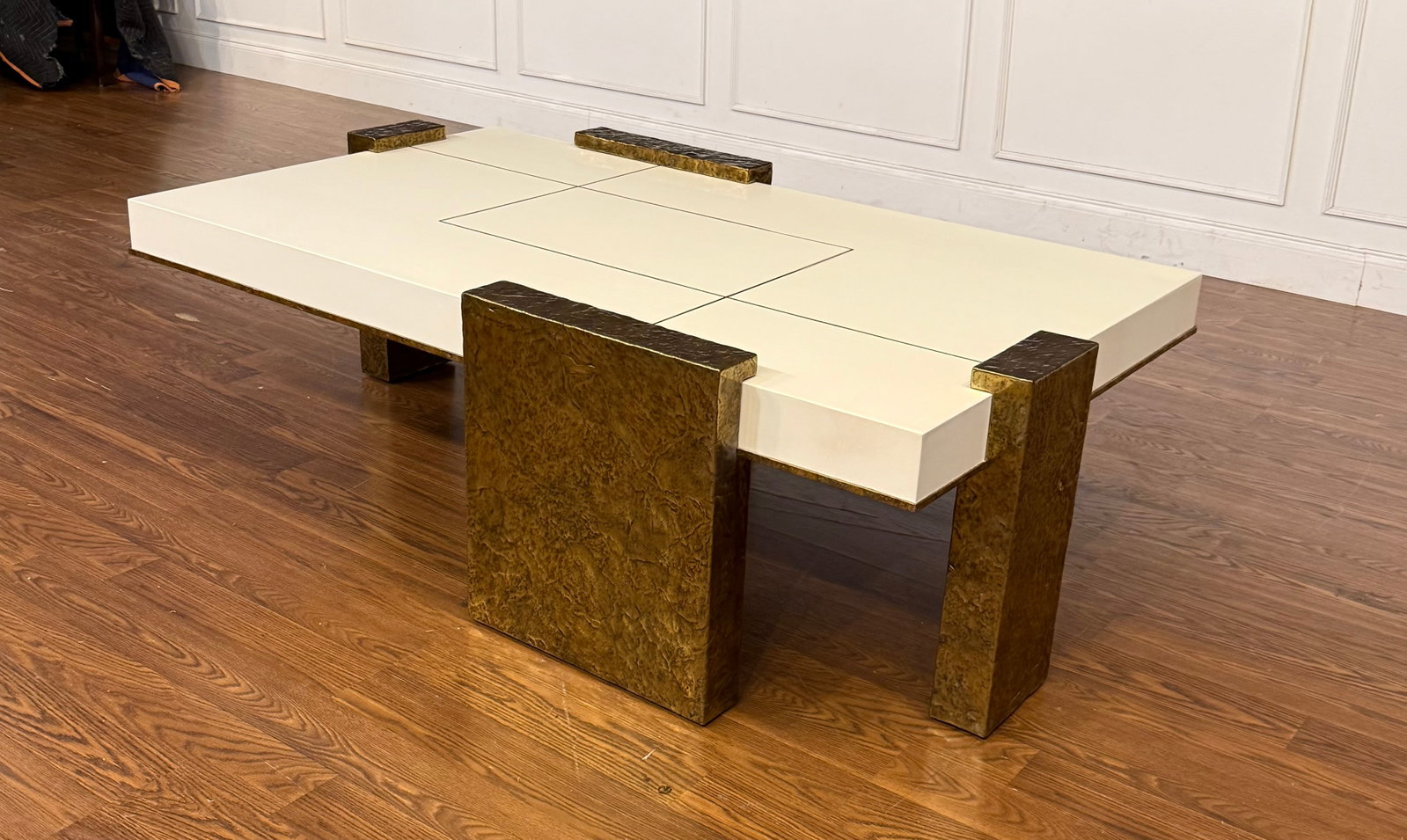 Century Furniture Contemporary Rectangular Coffee Table - 3