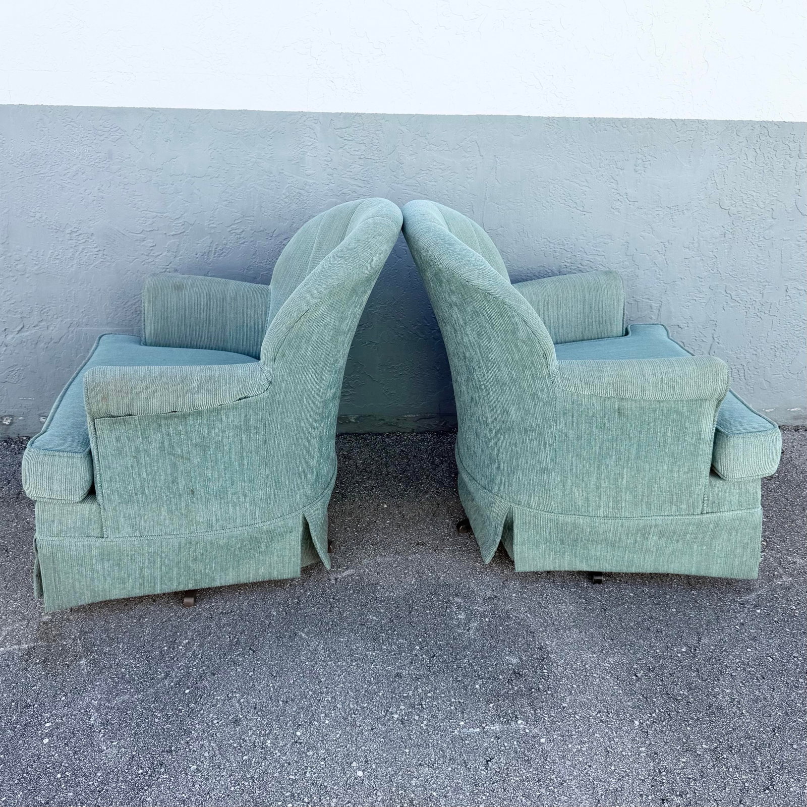 Postmodern Turquoise Fabric Clam Shell Scalloped Swivel Lounge Chairs by Stanley - A Pair - 4
