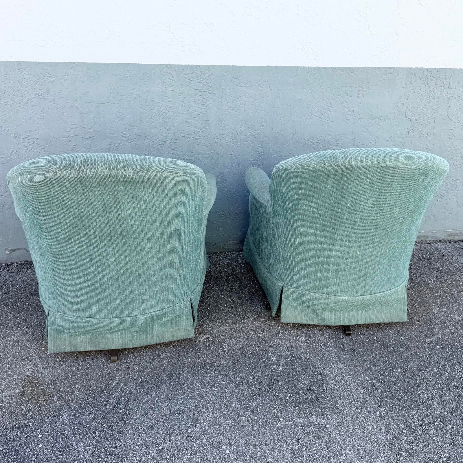 Postmodern Turquoise Fabric Clam Shell Scalloped Swivel Lounge Chairs by Stanley - A Pair - 6
