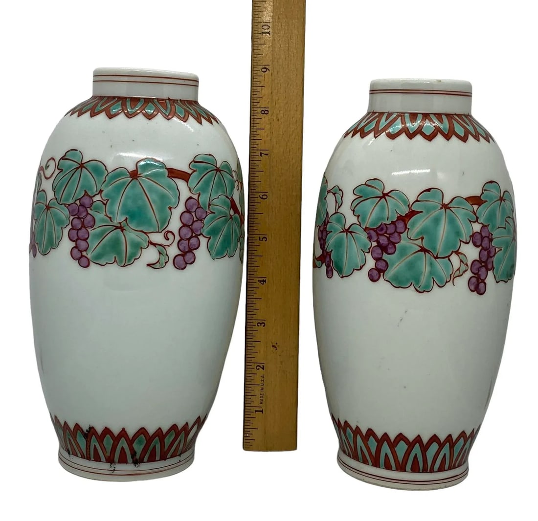 Mid 20th Century Japanese Kutani Celadon Shaped Porcelain Vases With Grapevine Design - a Pair - 10
