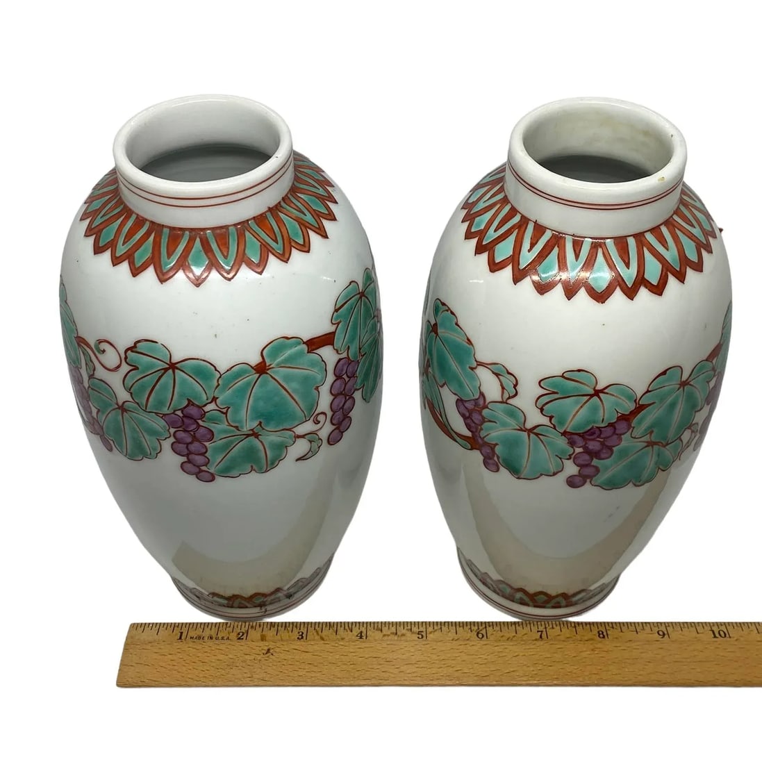 Mid 20th Century Japanese Kutani Celadon Shaped Porcelain Vases With Grapevine Design - a Pair - 11