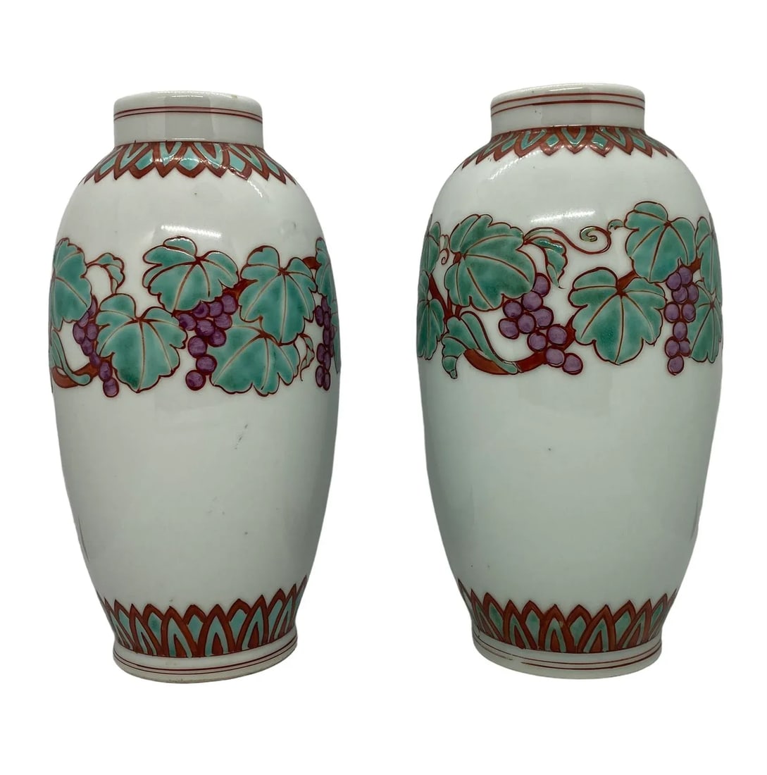 Mid 20th Century Japanese Kutani Celadon Shaped Porcelain Vases With Grapevine Design - a Pair - 13