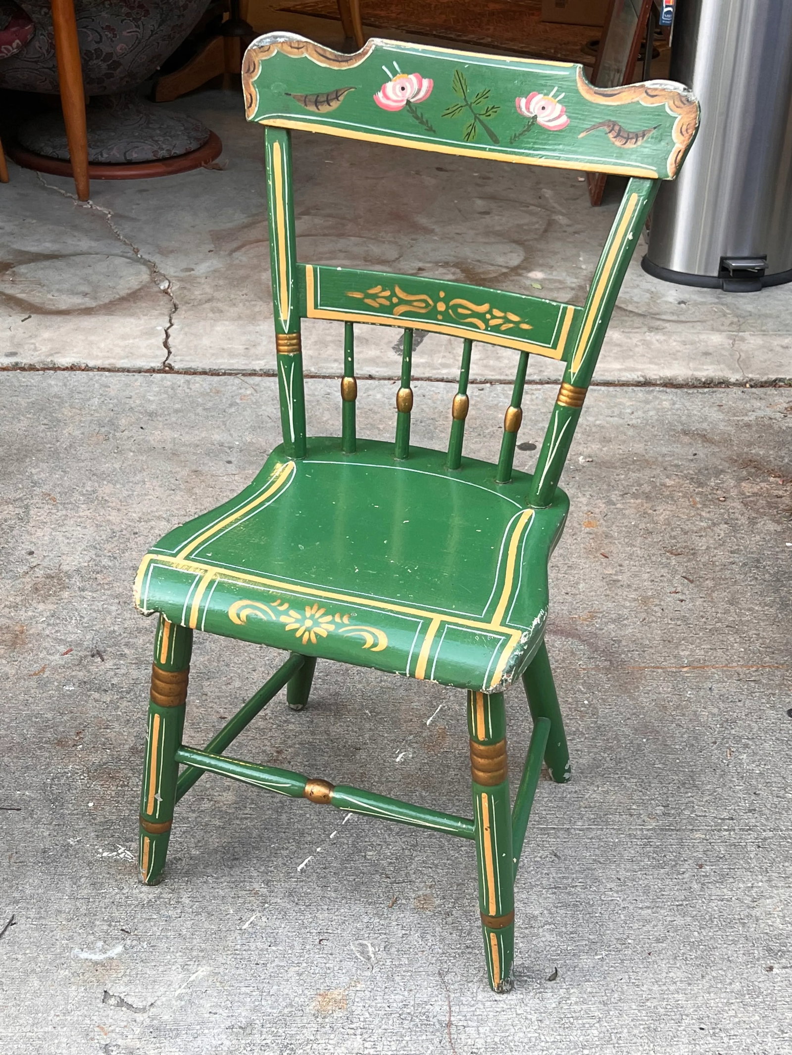 Pair of Mid 20th Century Green Pennsylvania Folk Art Chairs - 8