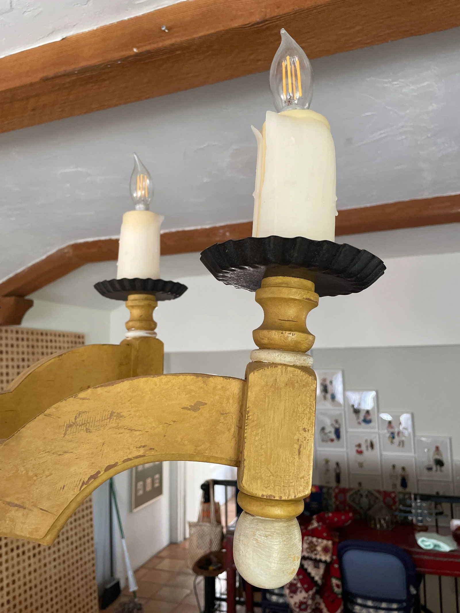 2000s Paul Ferrante Santa Barbara Chandelier, 8 Candelabra - 8