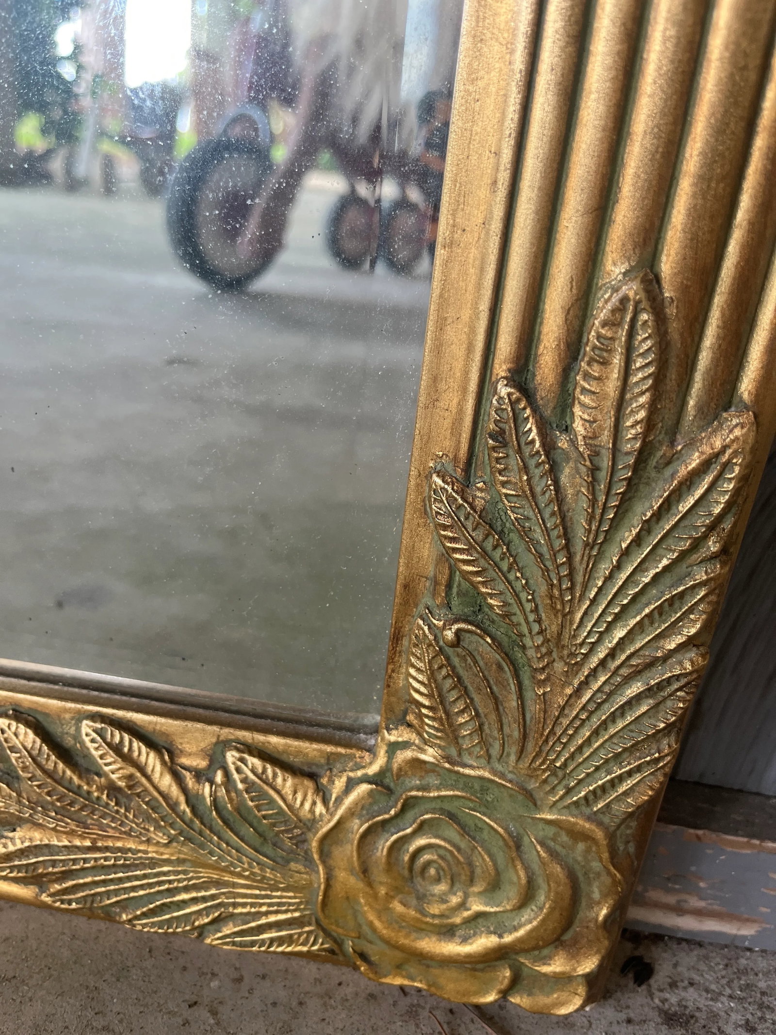 1950's Hollywood Regency Arched Gold Carved Wood Mirror - 5