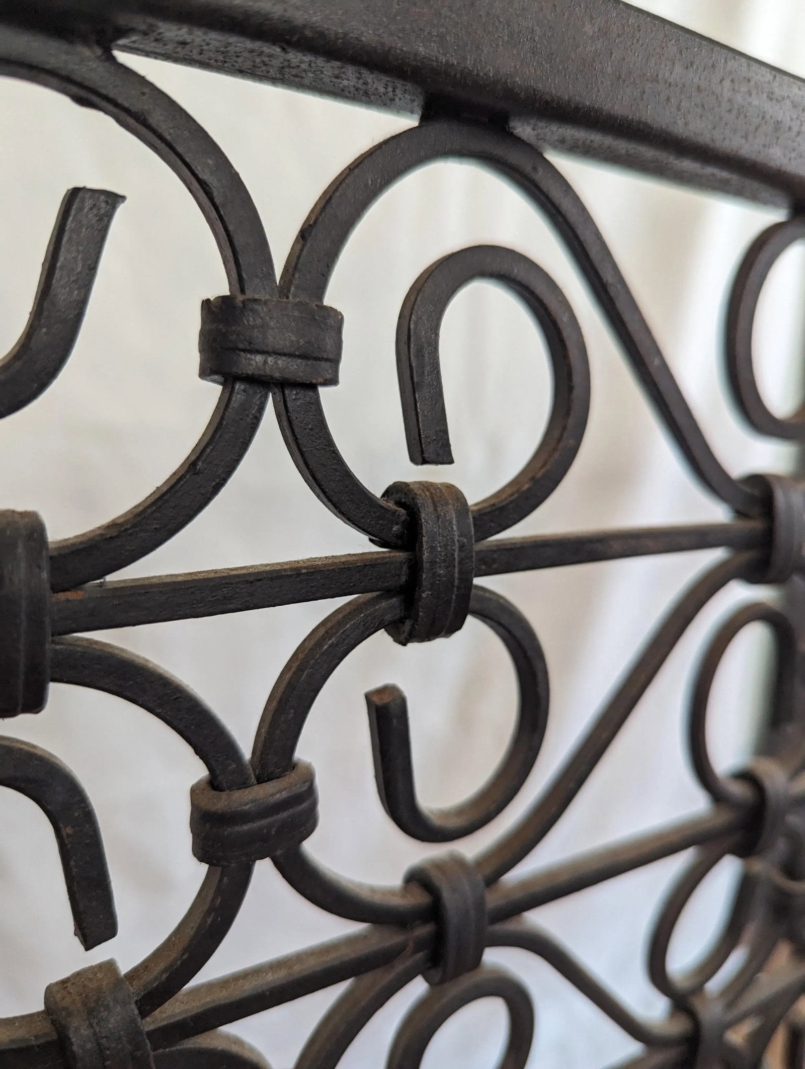 Vintage Spanish Style Black Wrought Iron Fireplace Screen - 4