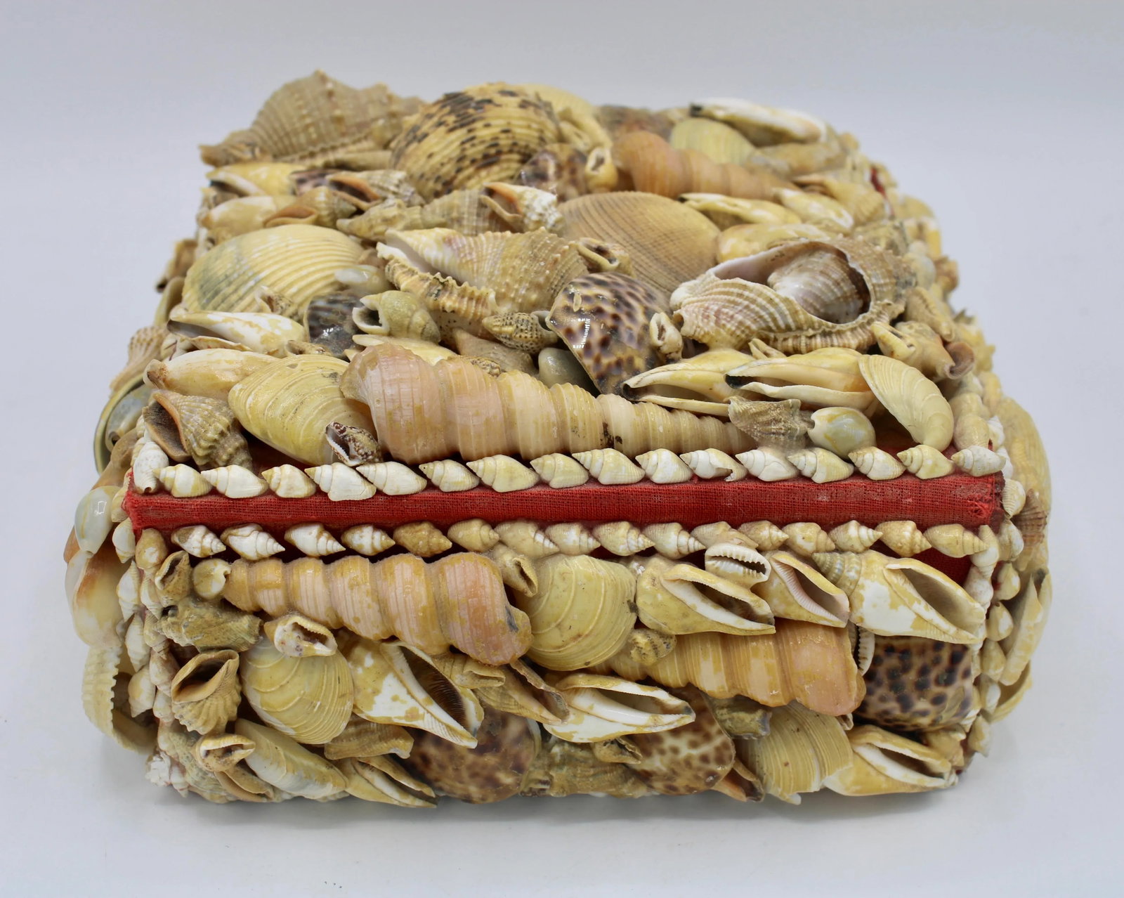 Large Vintage Seashell Encrusted Jewelry Box - 7