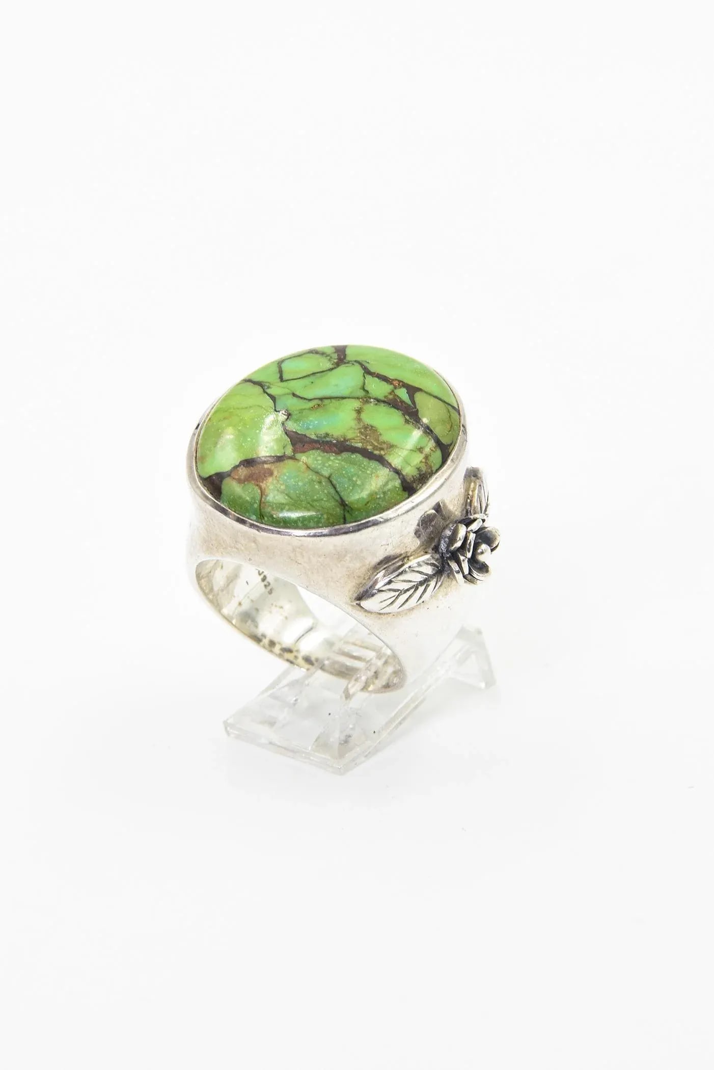 Large Turquoise Sterling Silver Ring With Flower - 2