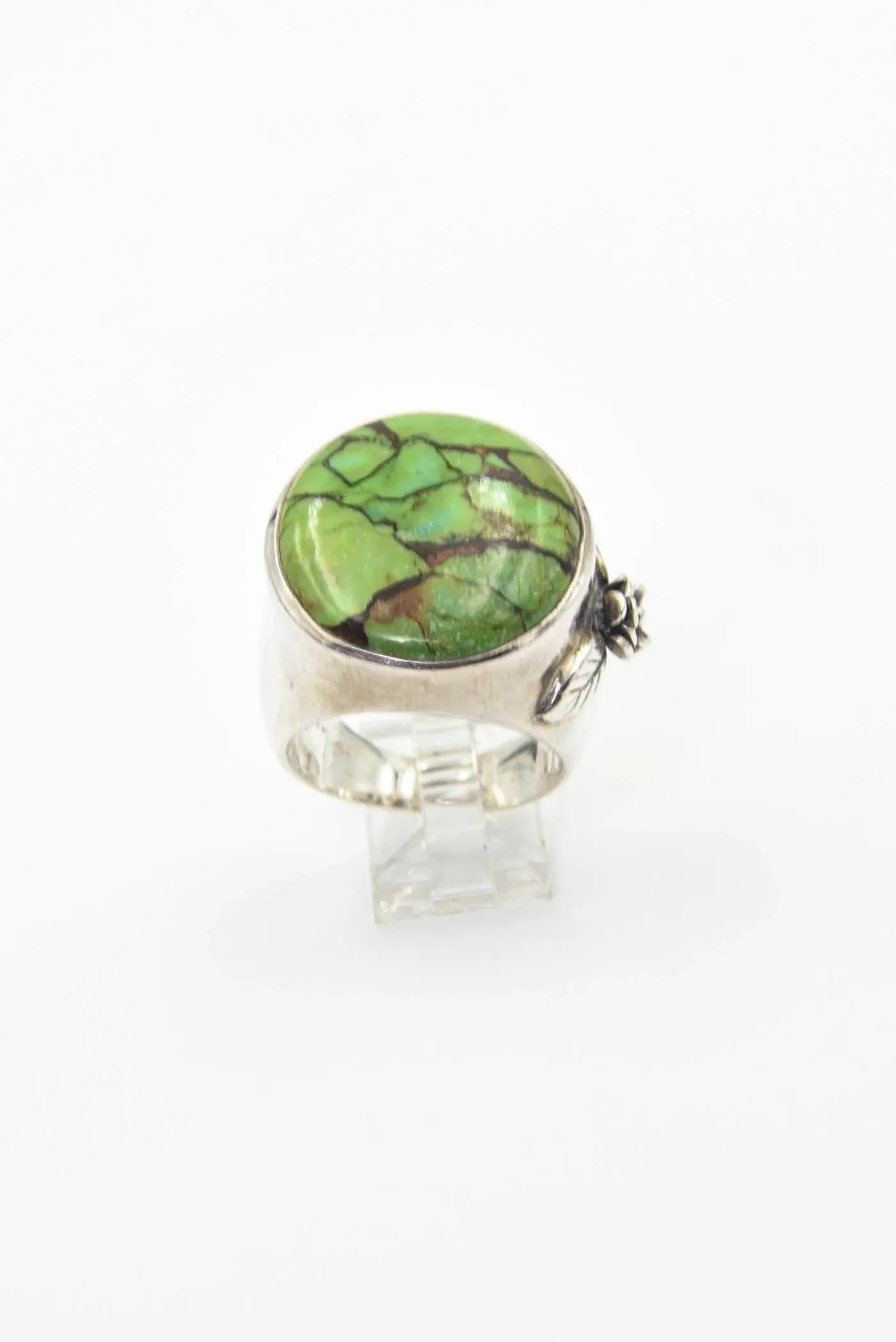 Large Turquoise Sterling Silver Ring With Flower - 4
