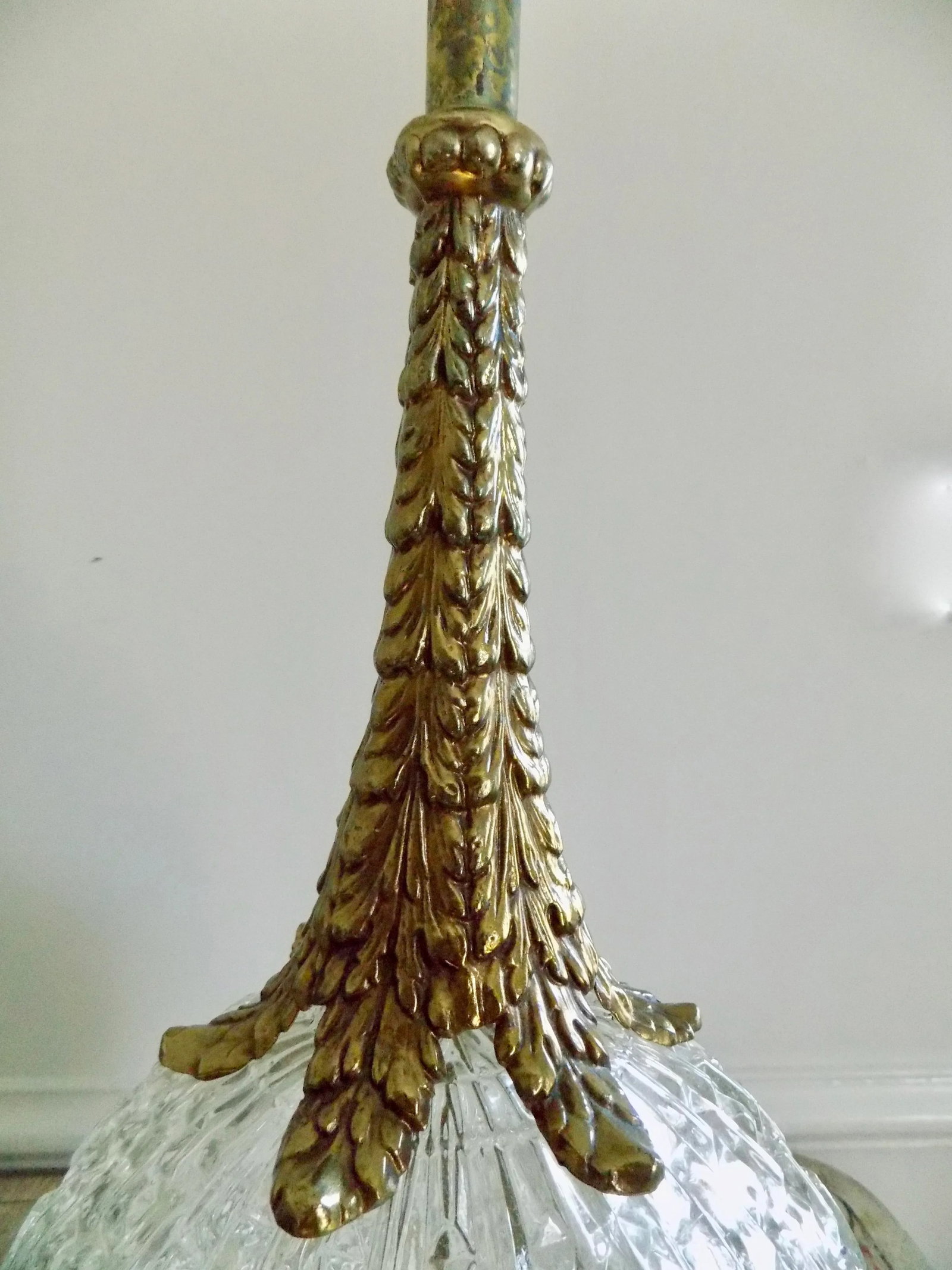 Mid Century Gold and Glass Globe Table Lamp With Illuminated Base - 2