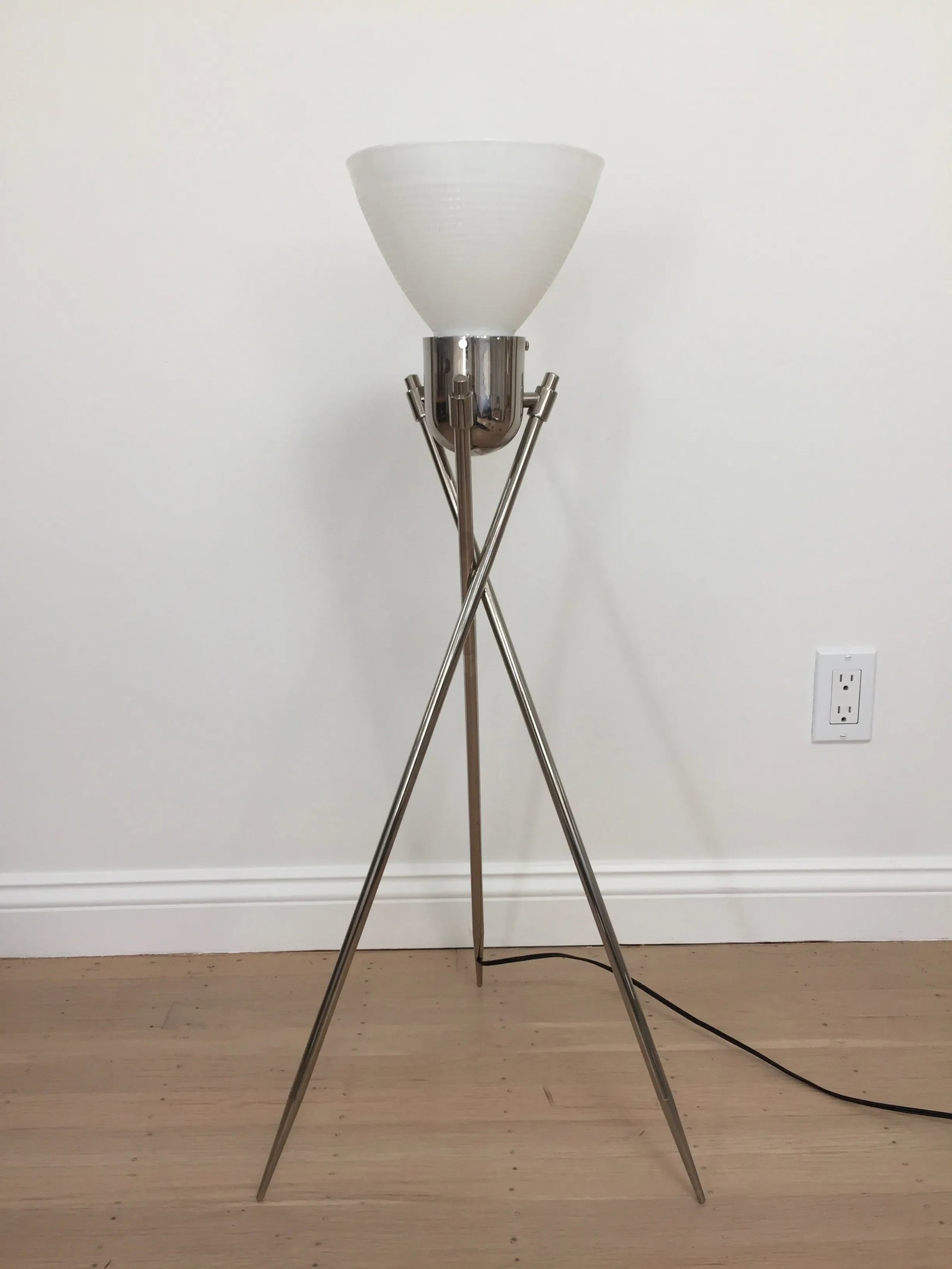 La Relco Italian Tripod Table Lamp - 2