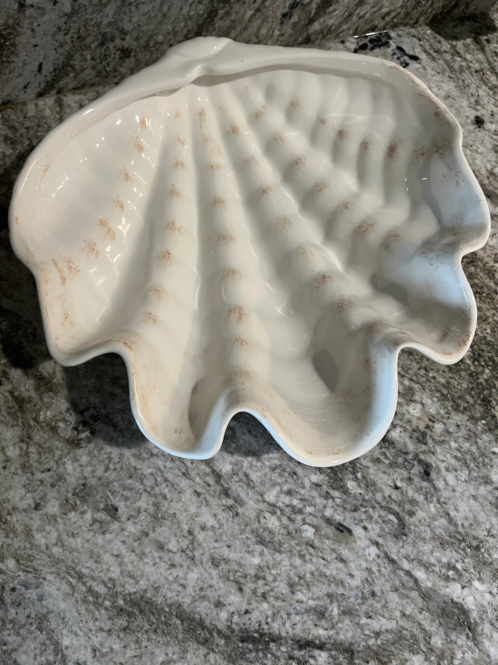 1950's Decorative Ceramic Clam Shell Bowl - 3