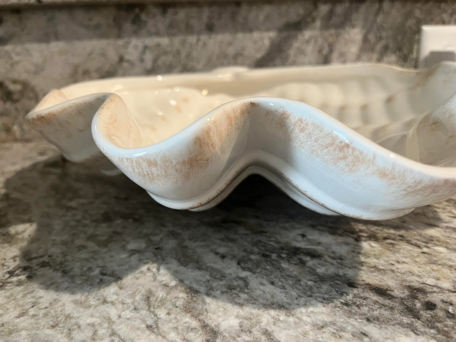 1950's Decorative Ceramic Clam Shell Bowl - 4