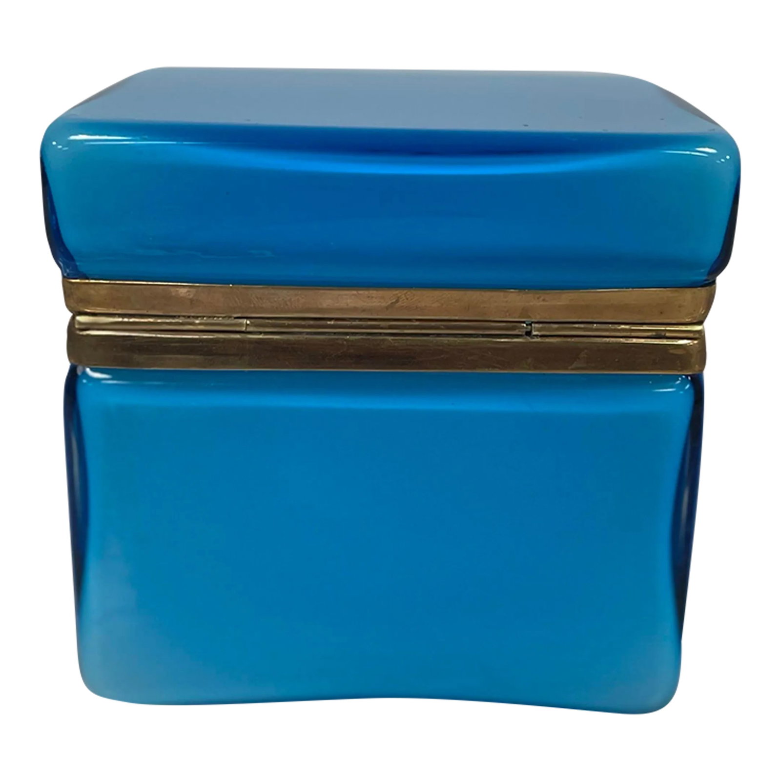1950s Modern Murano Blue Art Glass Ormulo Brass Casket Box: The lid of the casket box features a smooth hinge mechanism, allowing it to open and close with ease. Inside, the box offers a refined space for storing cherished items or serving as an elegant
