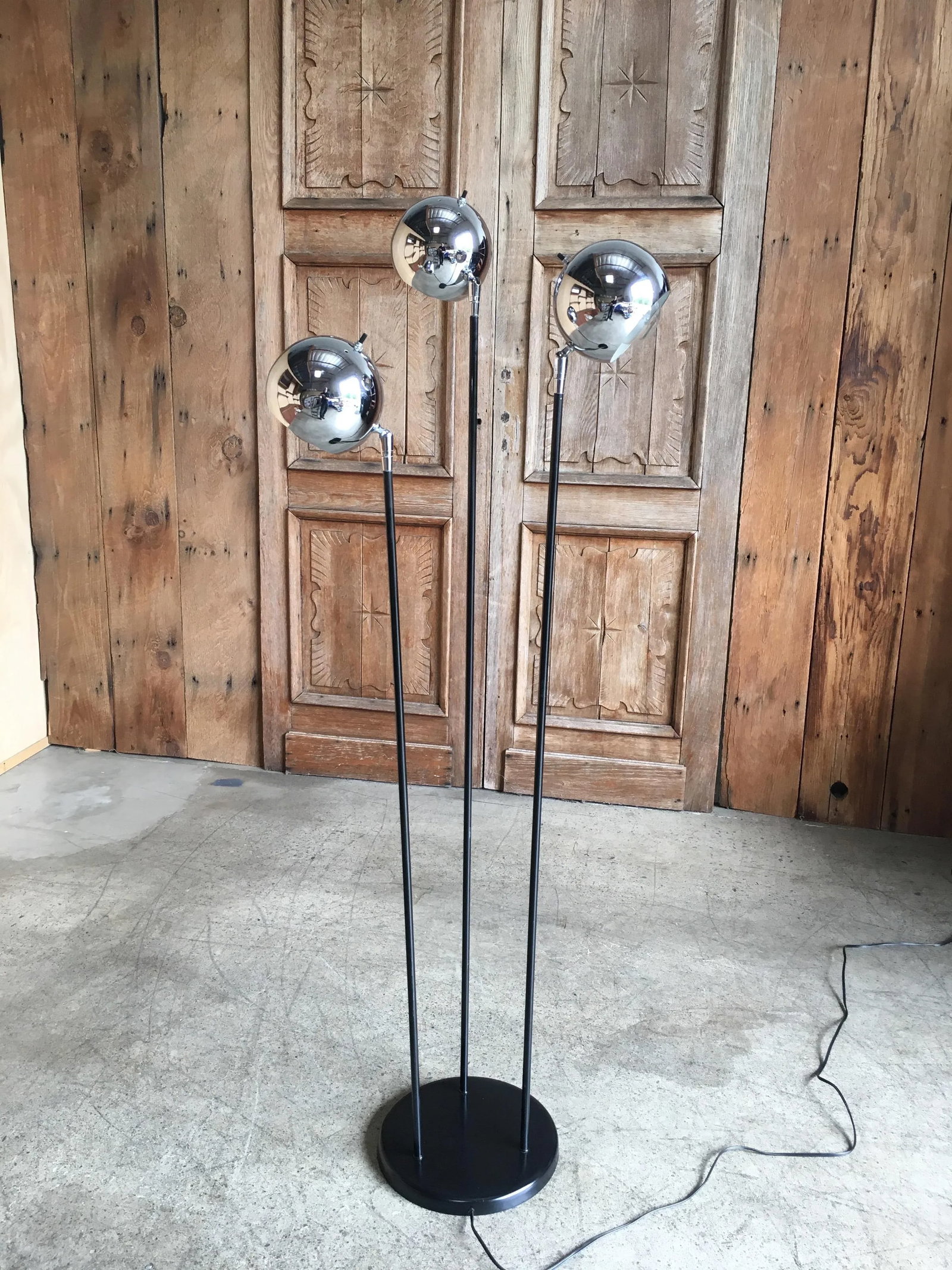 Mid 20th Century Chrome Globe Floor Lamp Attributed to Raymor - 5