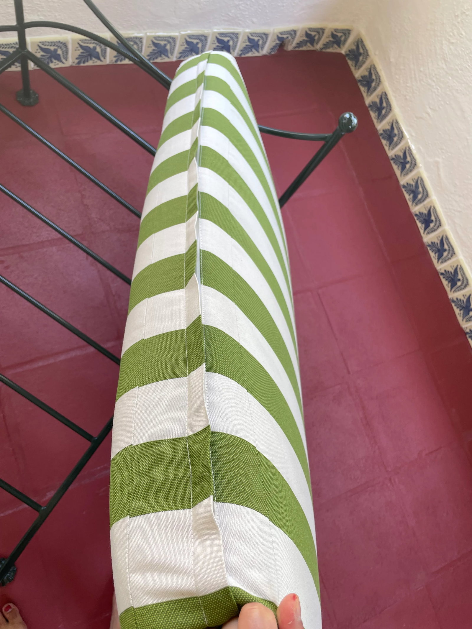 1960s Vintage Metal Dog Bed With Removable Sunbrella Cushion - 6