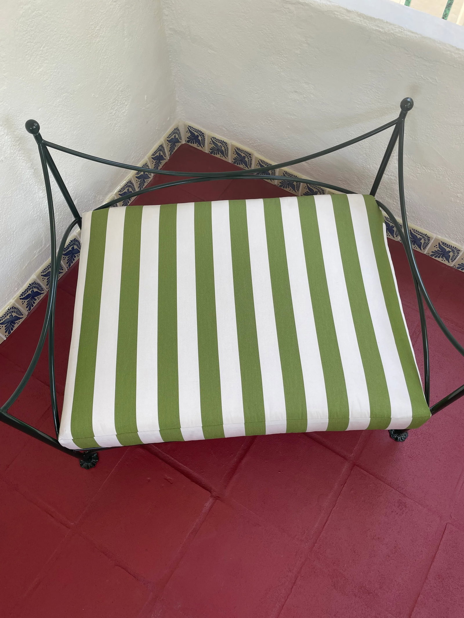 1960s Vintage Metal Dog Bed With Removable Sunbrella Cushion - 9