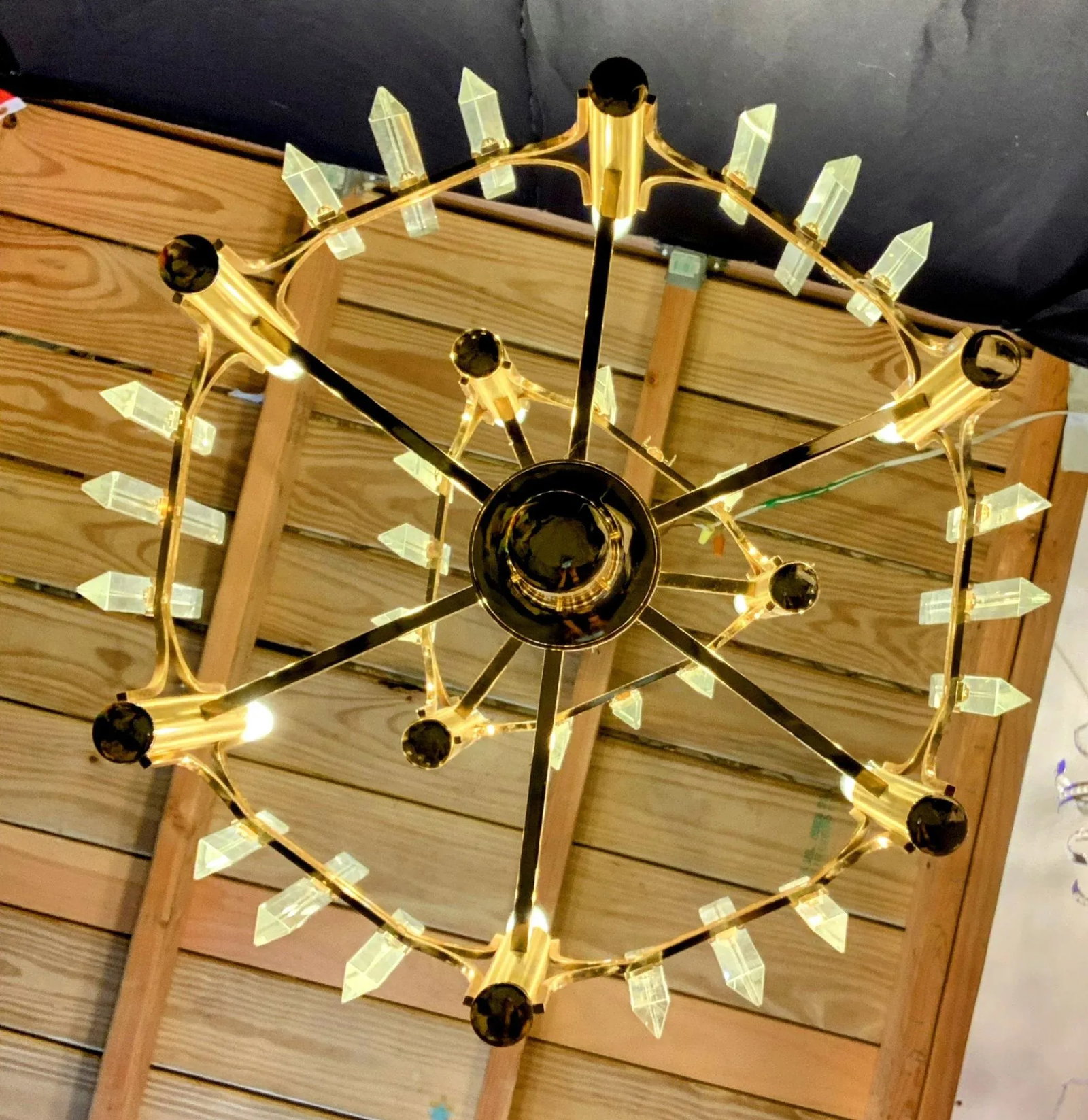 1970s Italian 9-Light Brass and Crystal Prism Chandelier Attributed to Gaetano Sciolari - 5