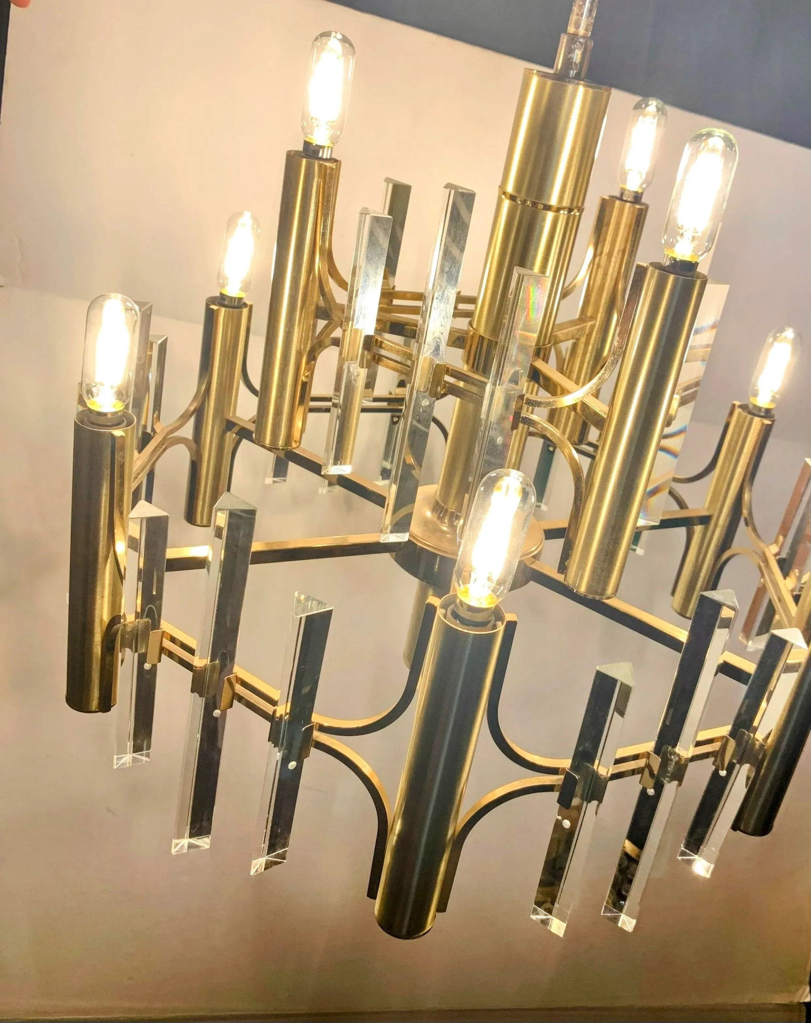 1970s Italian 9-Light Brass and Crystal Prism Chandelier Attributed to Gaetano Sciolari - 7