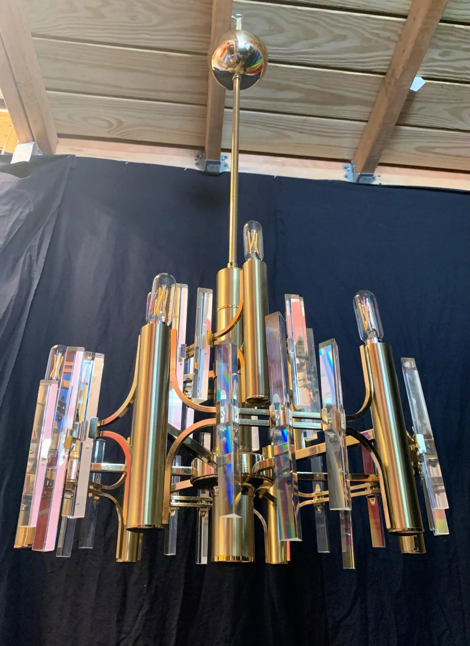 1970s Italian 9-Light Brass and Crystal Prism Chandelier Attributed to Gaetano Sciolari - 8