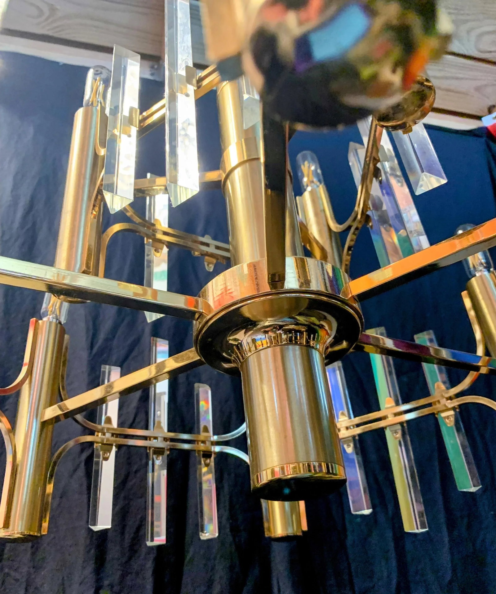 1970s Italian 9-Light Brass and Crystal Prism Chandelier Attributed to Gaetano Sciolari - 9