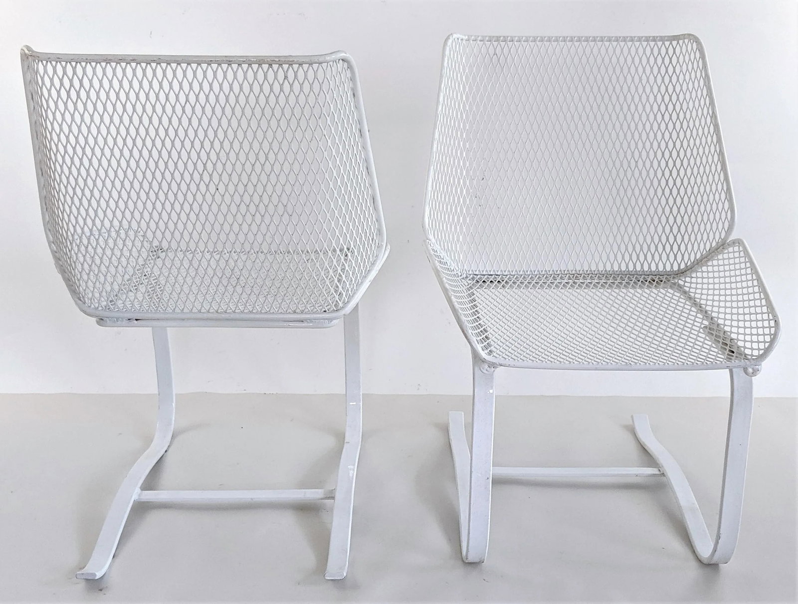 1960s Mid-Century Modern Metal Mesh Cantilever Bouncer Patio Chairs - a Pair, Attributed - 6