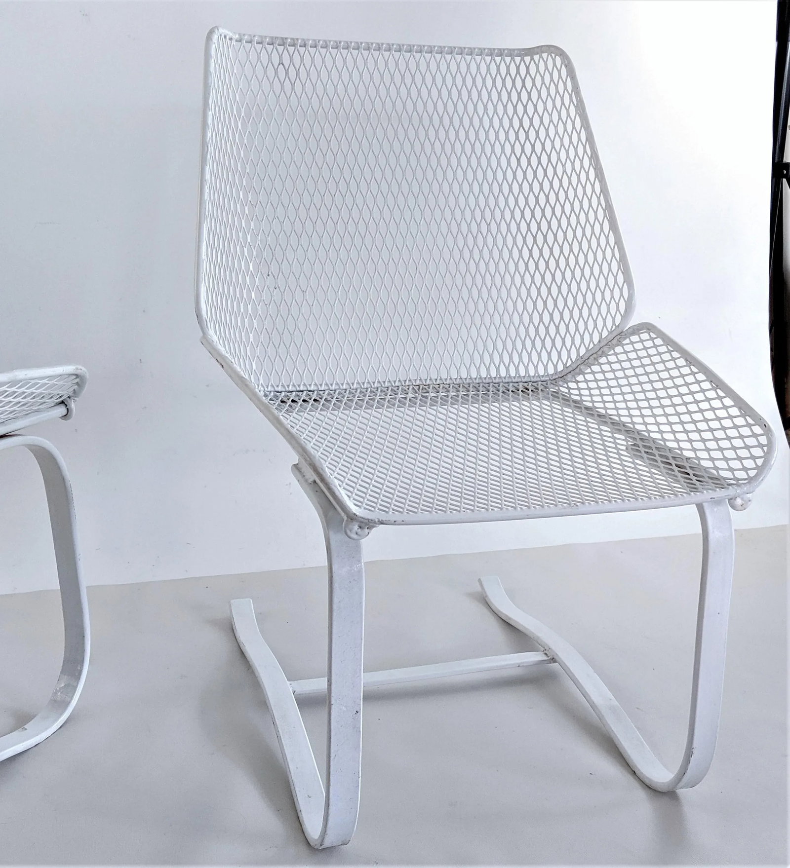1960s Mid-Century Modern Metal Mesh Cantilever Bouncer Patio Chairs - a Pair, Attributed - 7