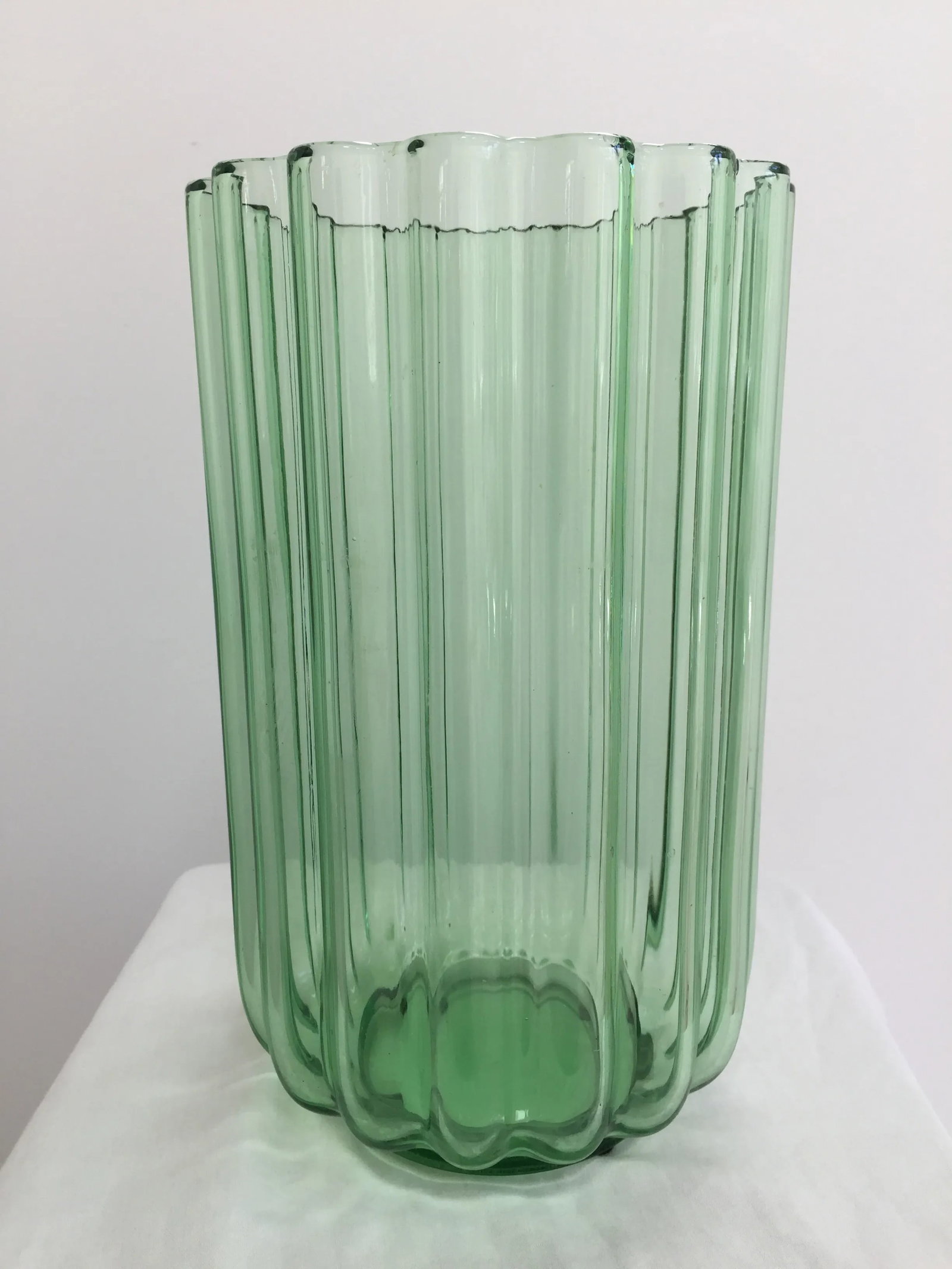 1930's Green "Lotus" Vase by George Sakier for Fostoria Glass Company - 9