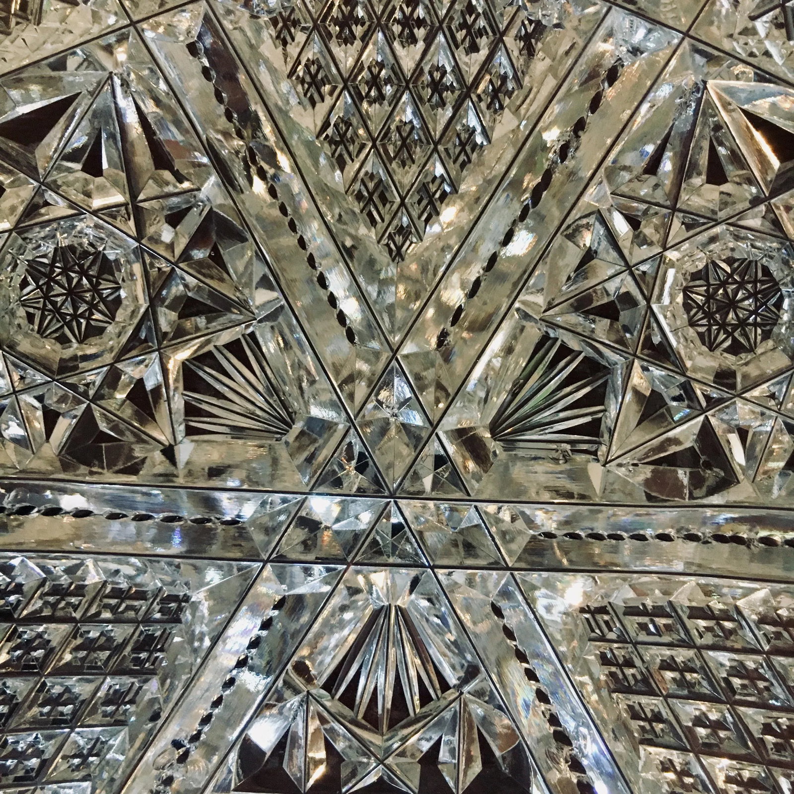 8" American Brilliant Period Cut Glass Bowl With Star Pattern - 6