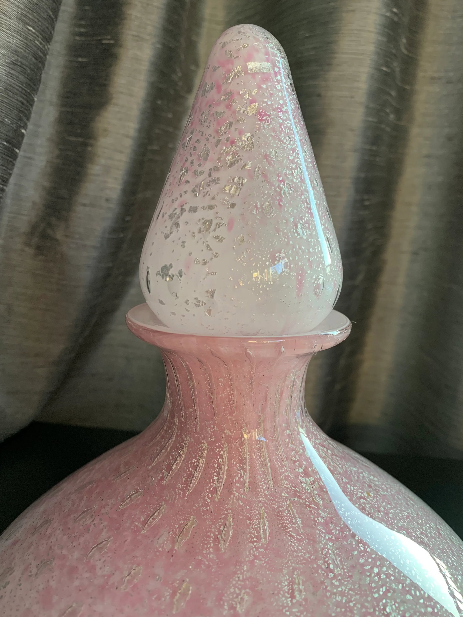 Mid-Century Modern Alfredo Barbini Pink and Silver Fleck Art Glass Decanter - 4