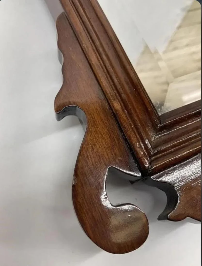 1980's Small Mahogany Chippendale Mirror by the Bombay Co. - 4