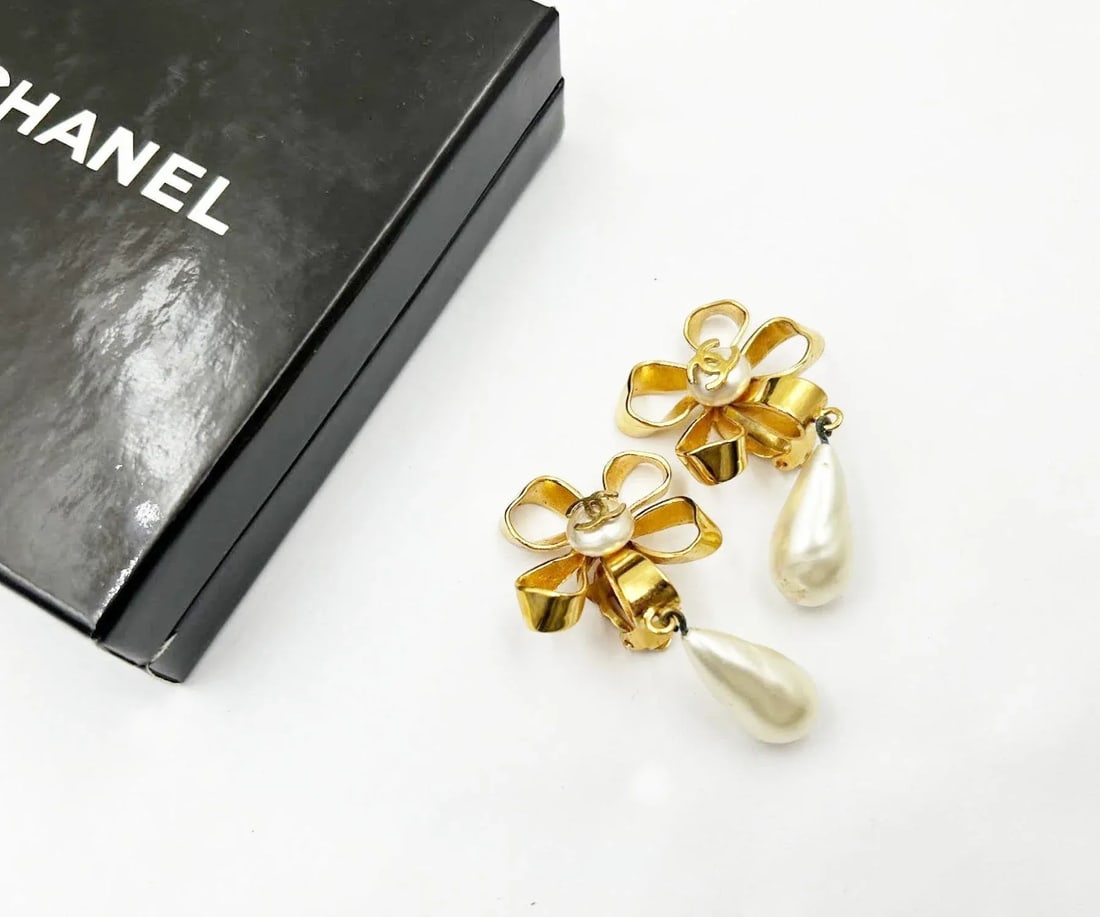 Vintage Chanel Gold Plated CC Ribbon Flower Pearl Dangle Clip on Earrings - 2 Pieces - 6