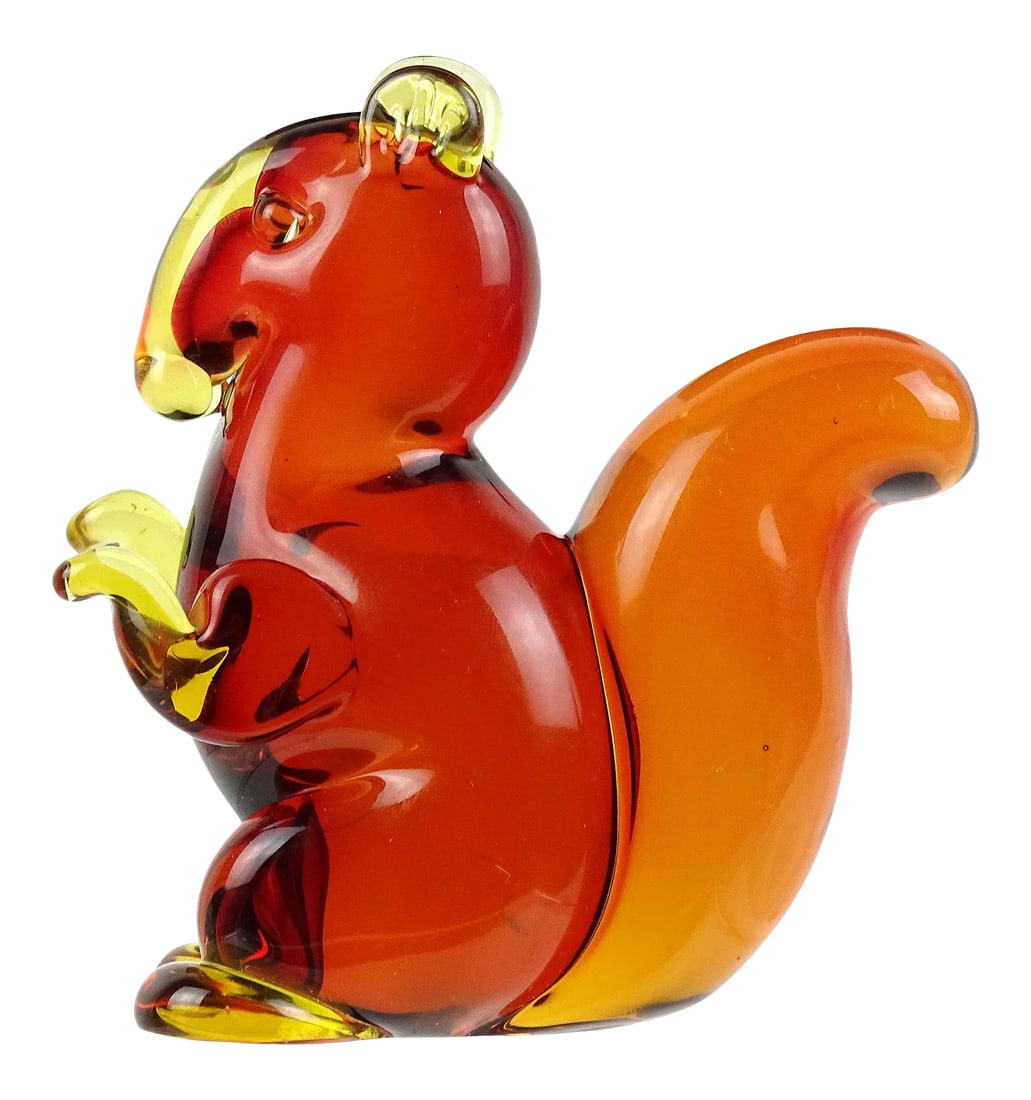 Vintage Murano Seguso Sommerso Orange Red Yellow Italian Art Glass Mid Century Squirrel Figurine: Beautiful and very cute, vintage Murano handblown Sommerso red orange, yellow Italian art glass squirrel sculpture / figurine. Documented to designer Archimede Seguso. The red is mainly on its body, a