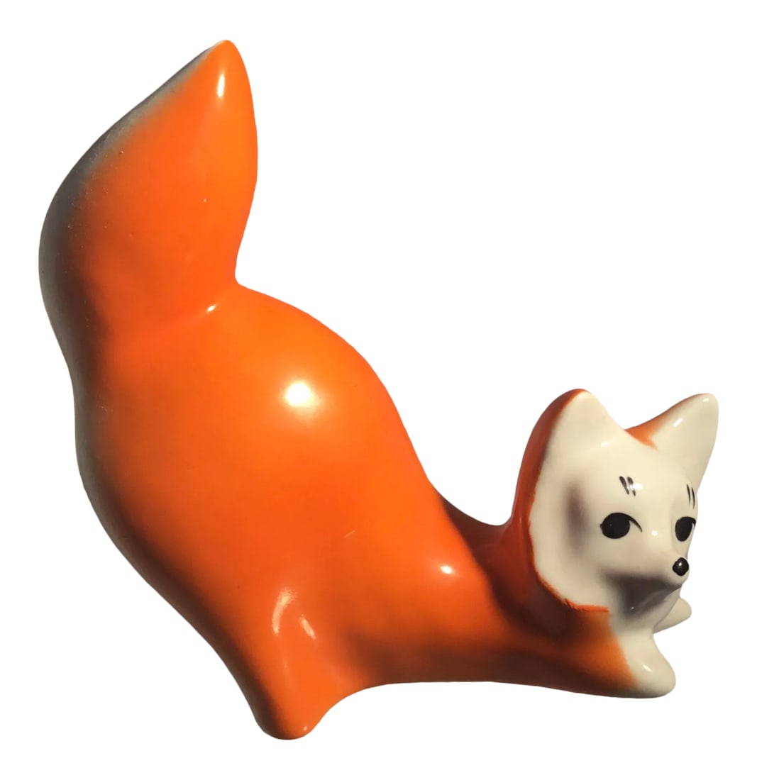 Vintage Porcelain Figurine of a Fox: Adorable 1960 figurine of a red fox from soviet era Russia. Great vintage condition. Condition: Alterations: Original Condition Unaltered Imperfections: Some Imperfections Condition Notes: Excellent