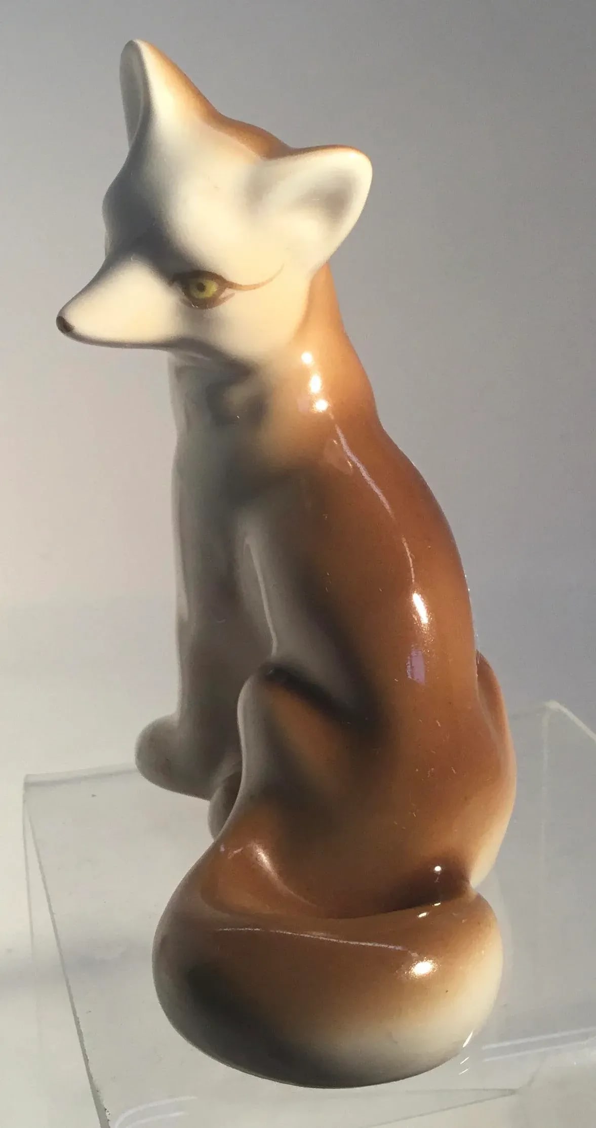 Vintage Russian Porcelain Figurine of a Fox - 4