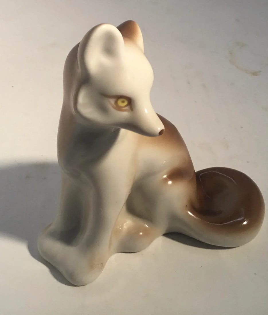 Vintage Russian Porcelain Figurine of a Fox - 9