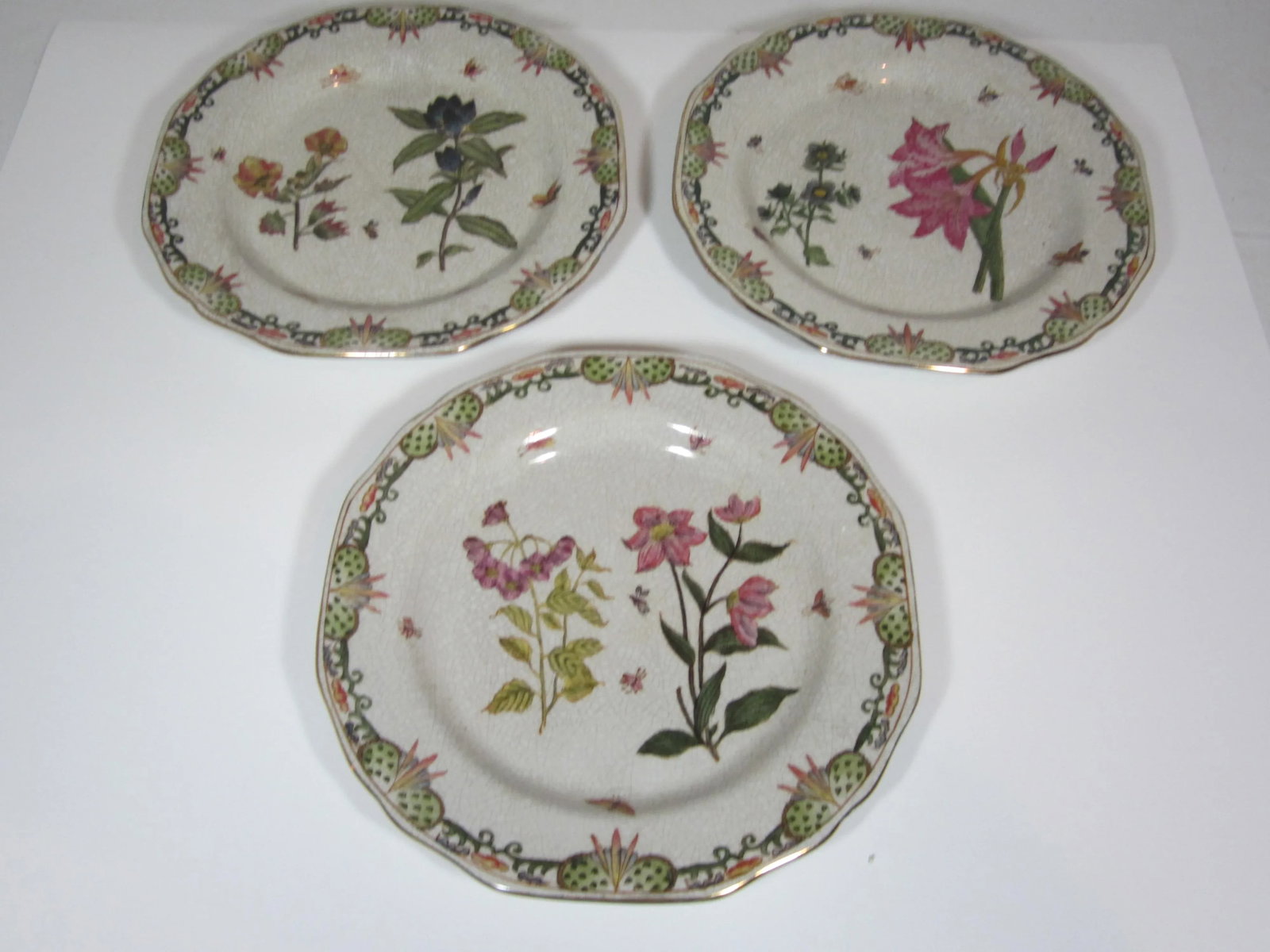 Floral Motif Decorative Plates - Set of 3 - 7