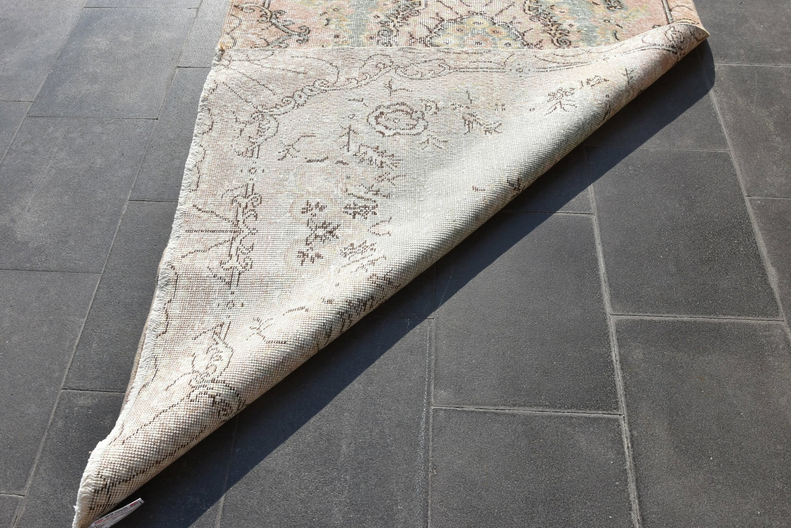 1960s Turkish Vintage Mint Handmade Floral Desing Wool Area Rug - 9
