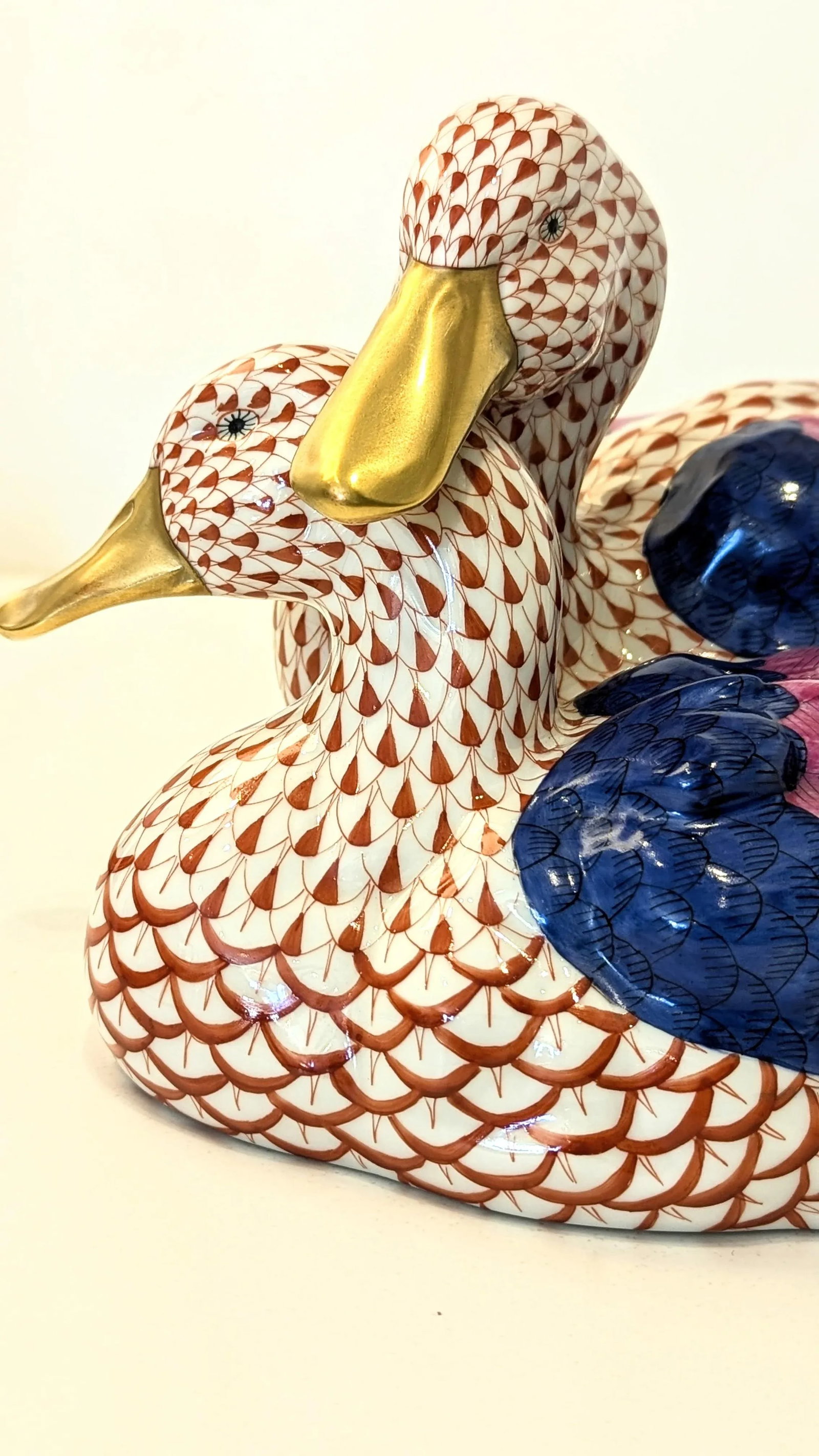 Pair of Herend Porcelain Ducks With Signature Fishnet Pattern - 6