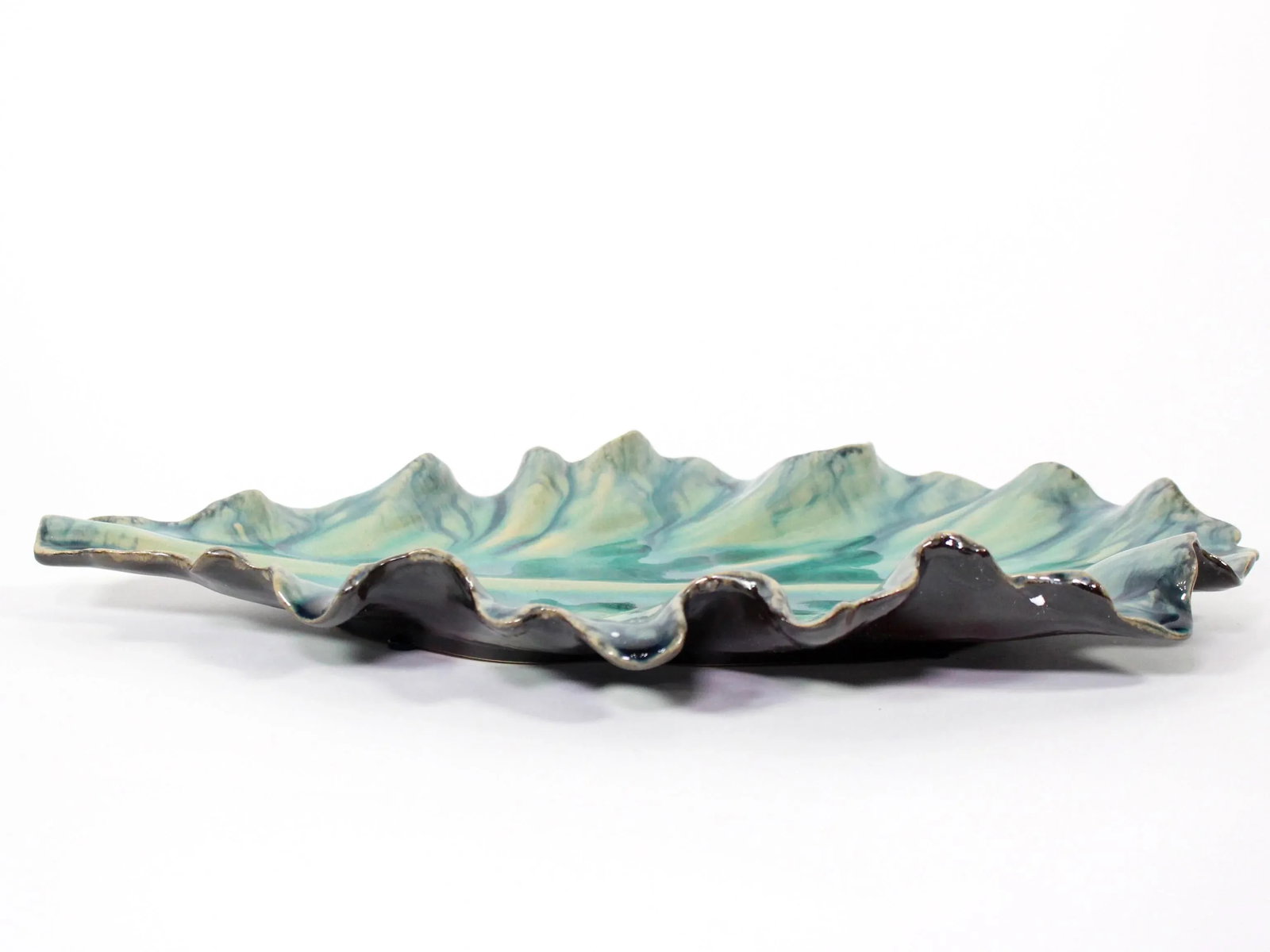 Majolica Platter in Aquamarine by Jardins en Fleur - 4