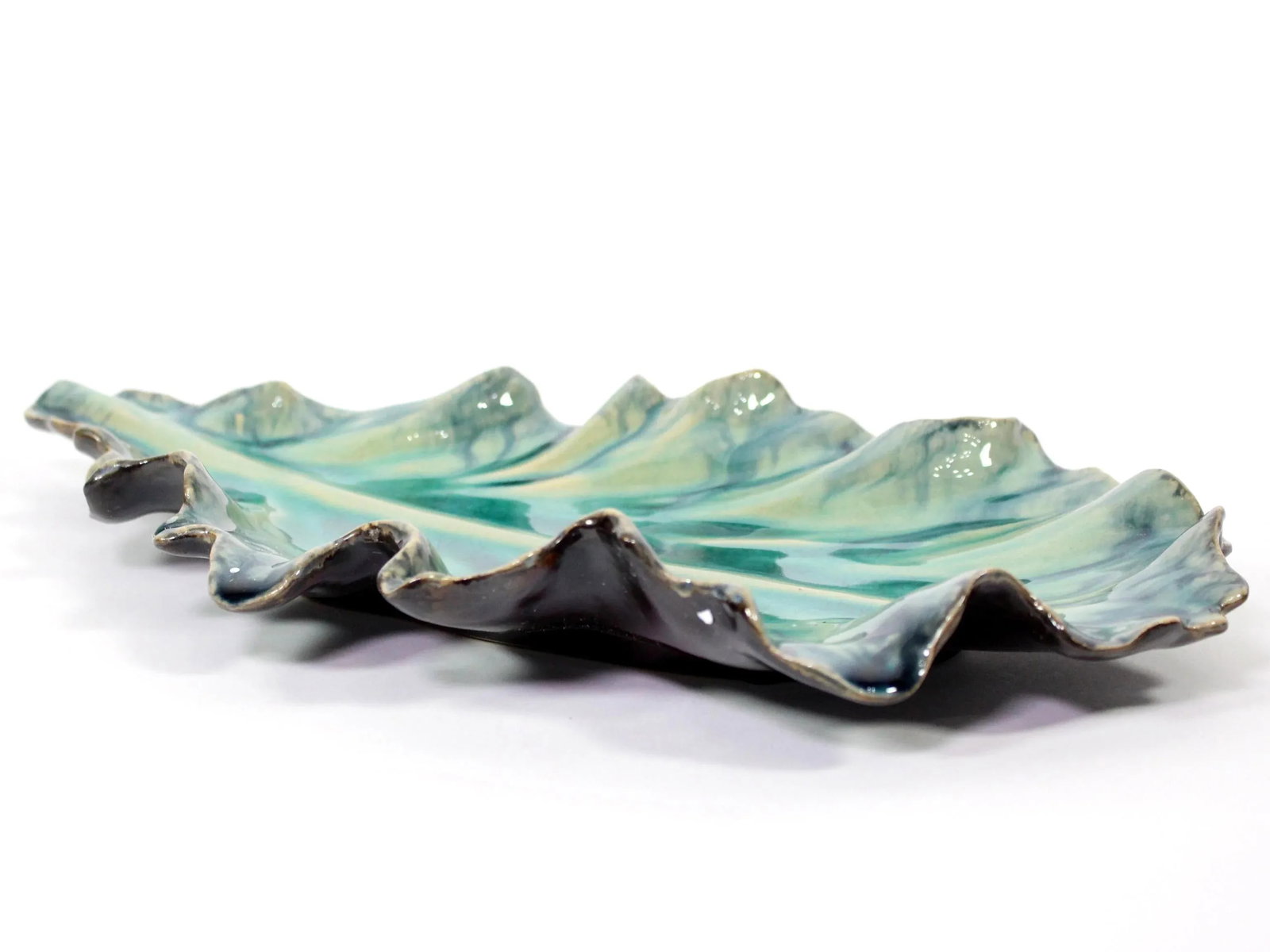 Majolica Platter in Aquamarine by Jardins en Fleur - 6