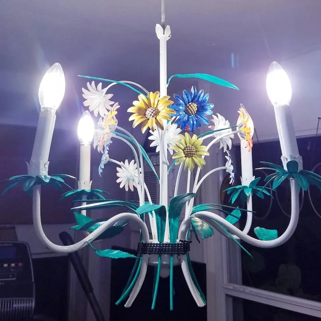 Mid-Century Italian Florentine Chandelier Painted Metal Tole Flowers Ceiling Light - 7