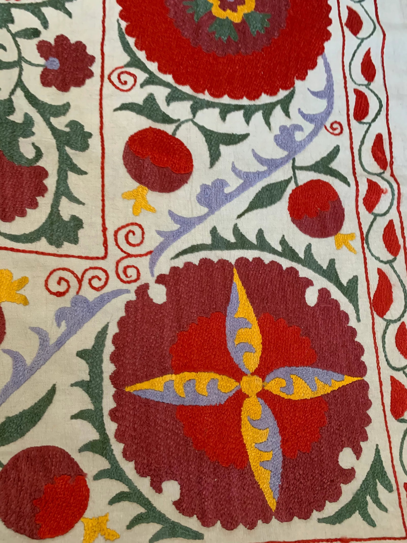 Vintage Colorful Hand Embroidered Floral Pommagranite Suzani Textile Bukhara Uzbekistan - 4