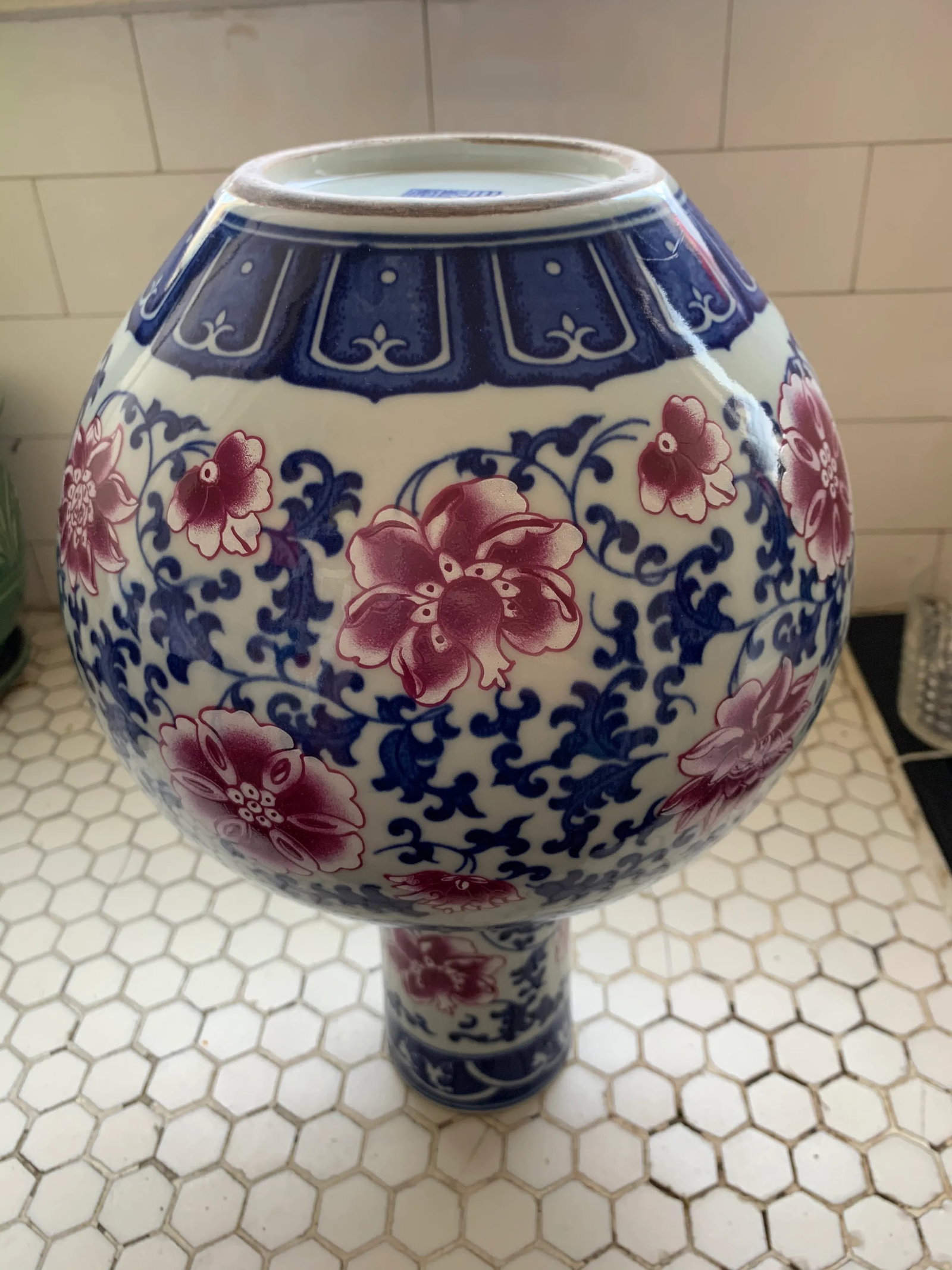 Chinese Blue & White Traditional Porcelain Chinos Vase Pink Flowers - 11