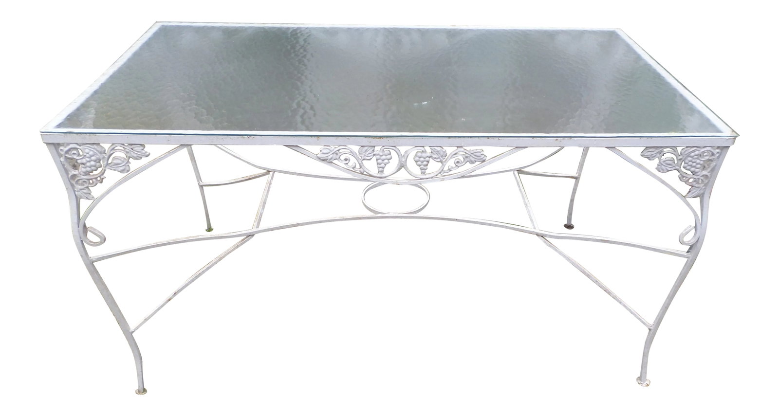 Vintage Hollywood Regency Salterini Style Grape Design Wrought Iron Patio Dining Table: This is a Gorgeous Vintage Hollywood Regency Salterini Style Ornate 54" Wrought Iron Patio Dining Table with a Grape and Leaf Design with Beautiful Graceful Curved Legs and a Large Stretcher with