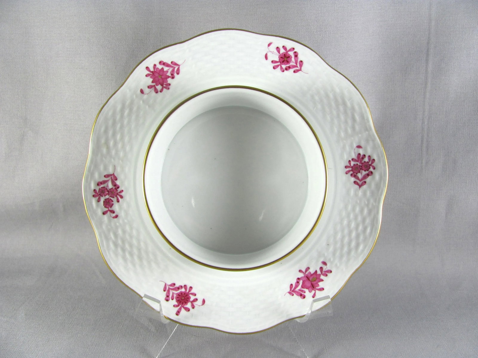 7-1/2" Herend Chinese Bouquet Raspberry Round Cheese Dish - 10