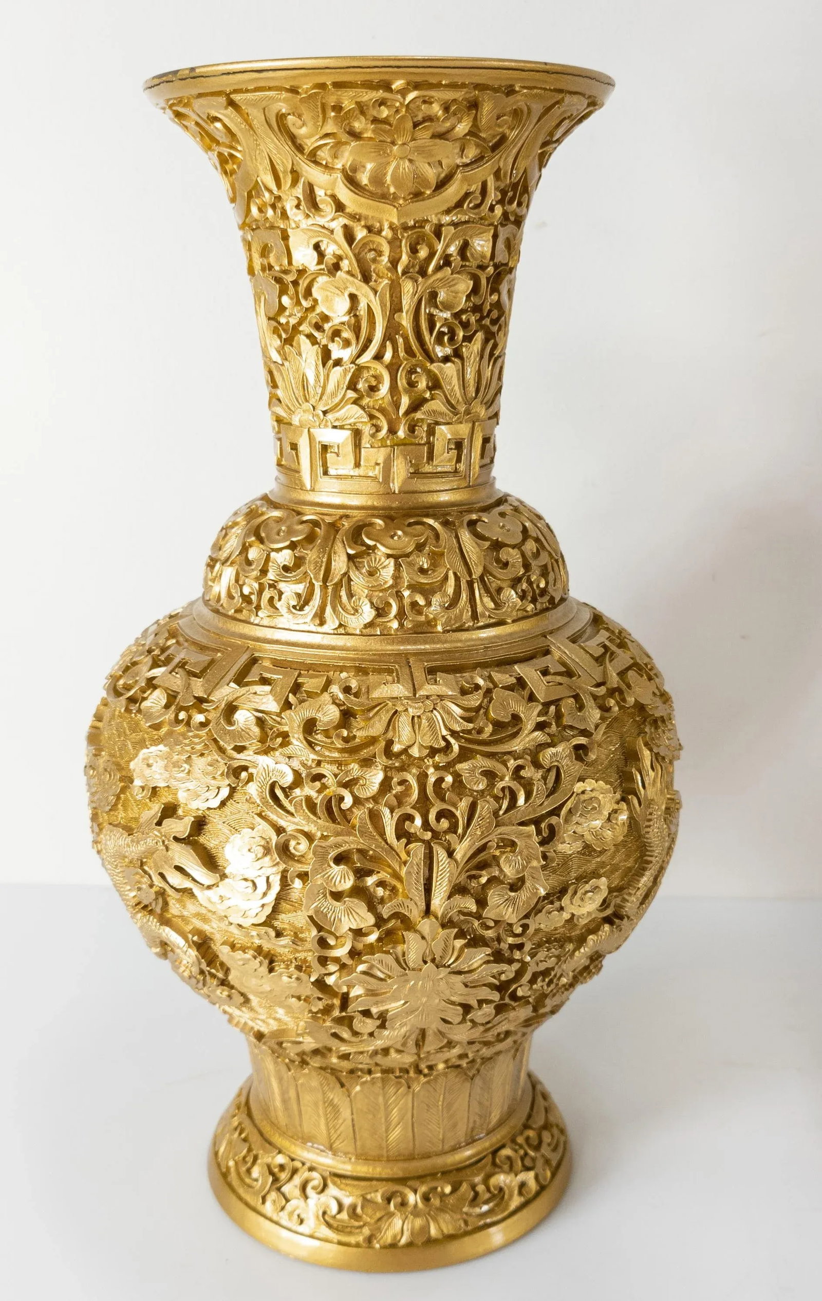 Pair Chinoiserie Hollywood Regency Gold Vases - 3