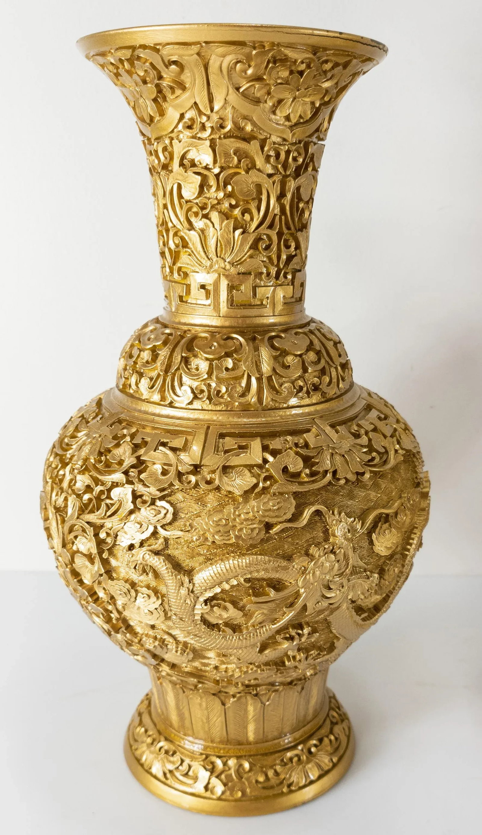 Pair Chinoiserie Hollywood Regency Gold Vases - 4